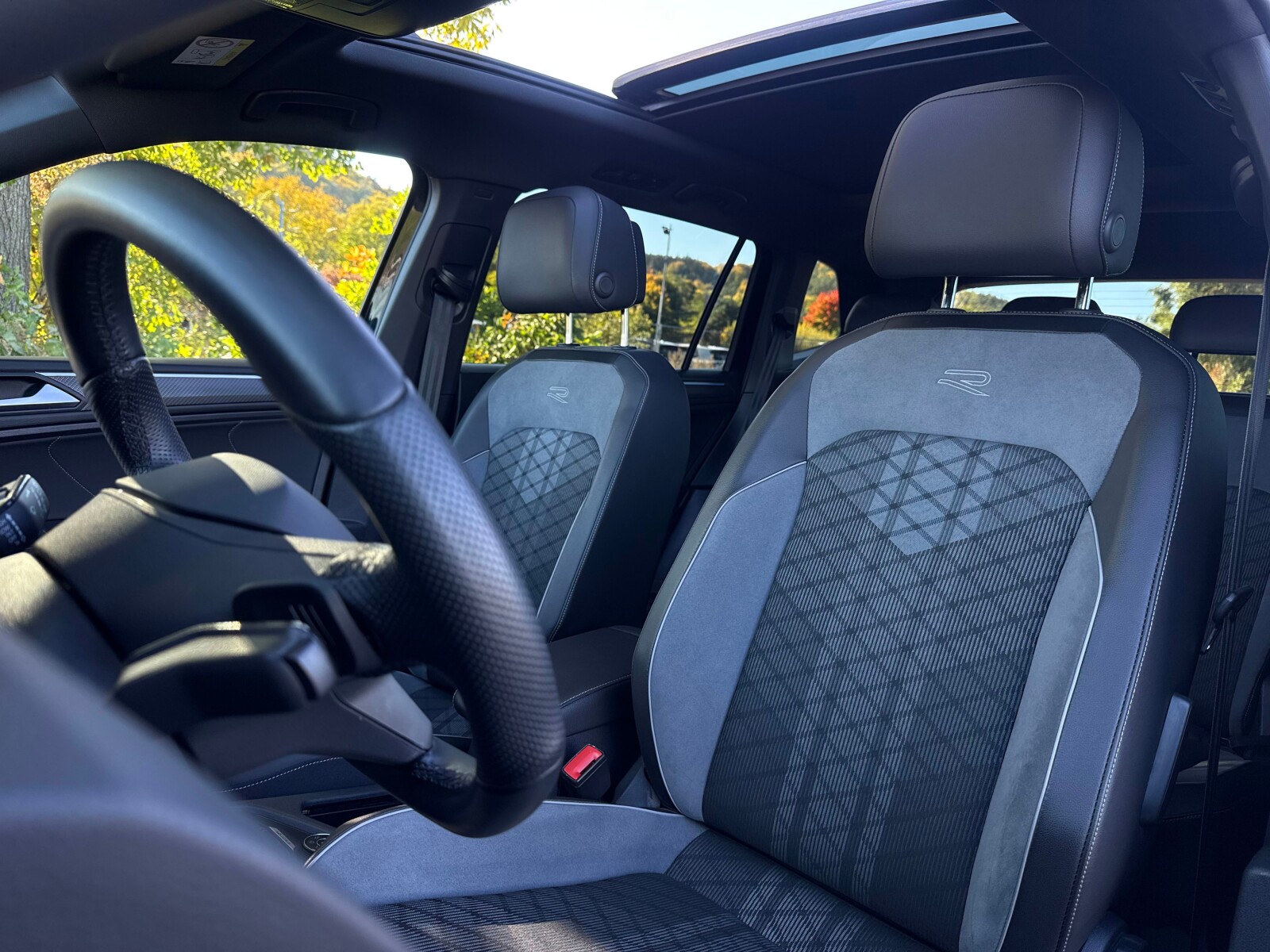 Volkswagen Tiguan Allspace - zdjęcie 11