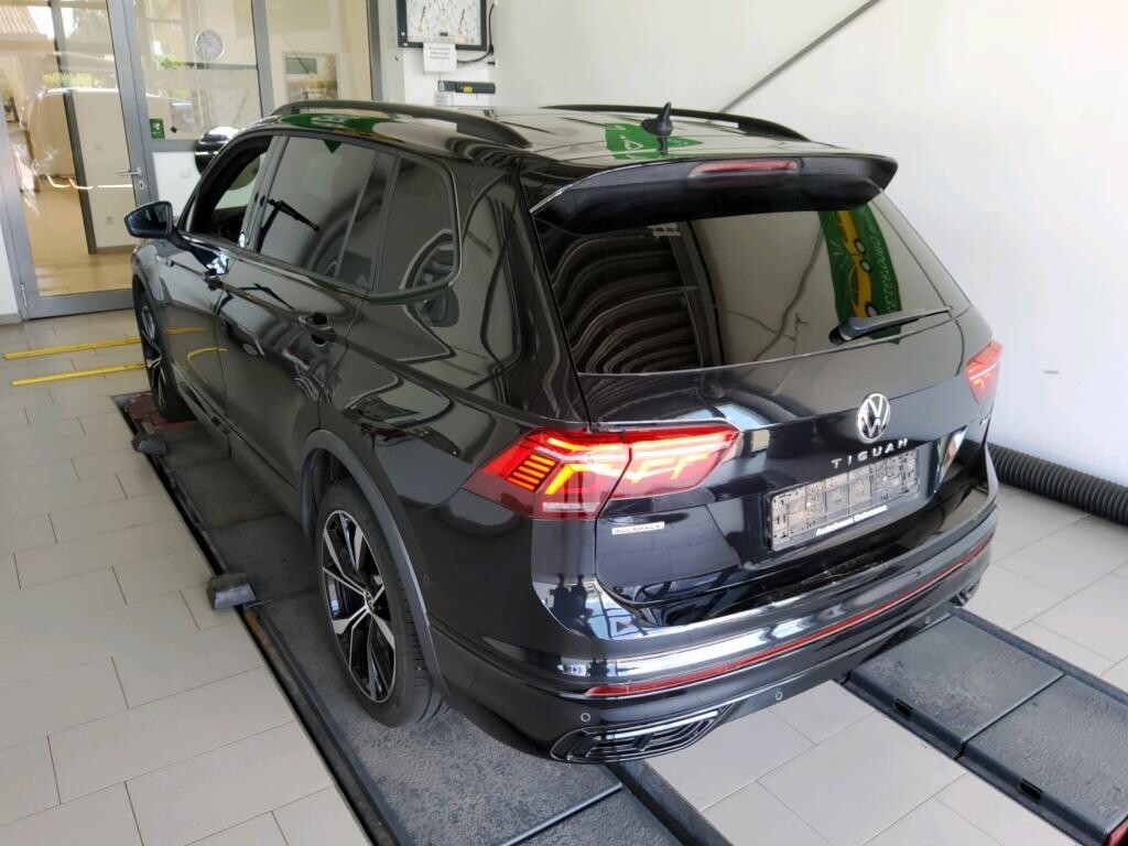Volkswagen Tiguan Allspace - zdjęcie 2