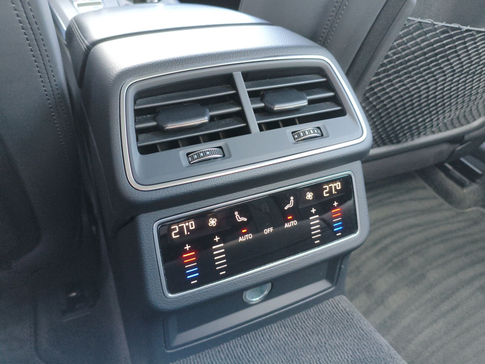 Audi A6 Limousine - zdjęcie 12
