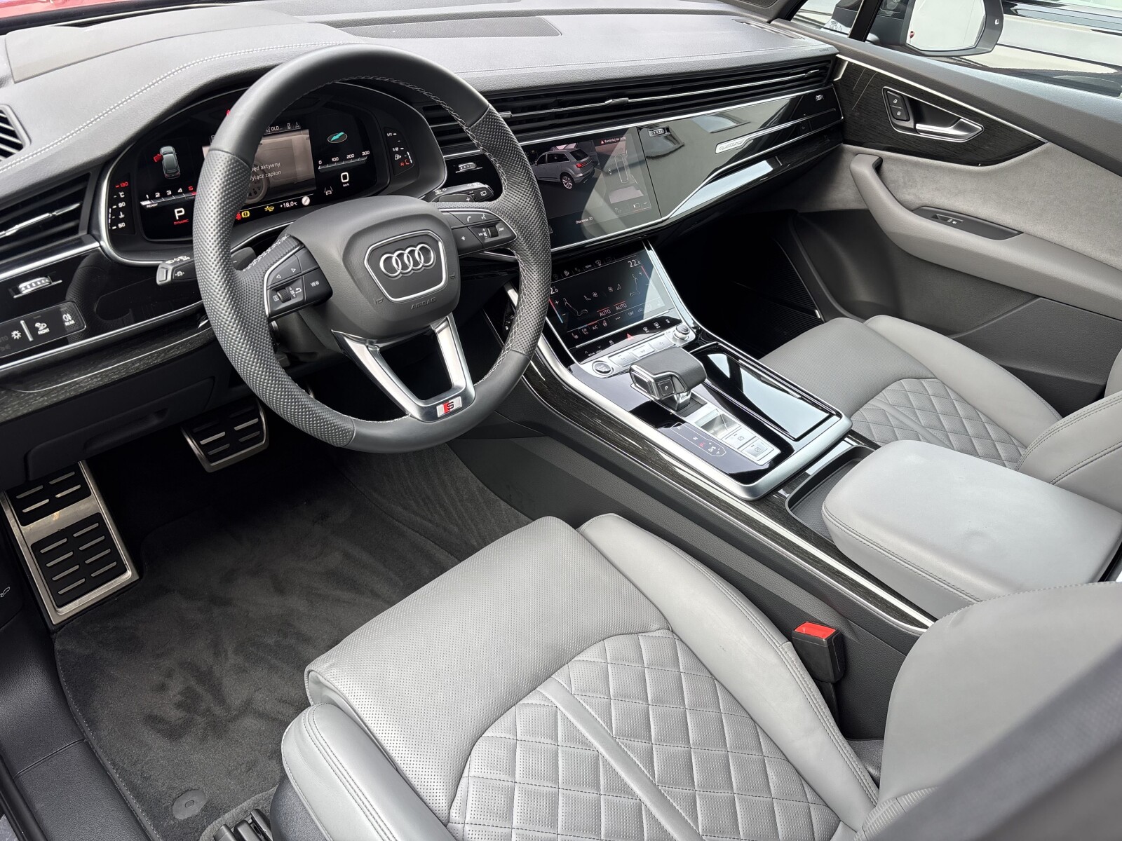 Audi Q7 - zdjęcie 17