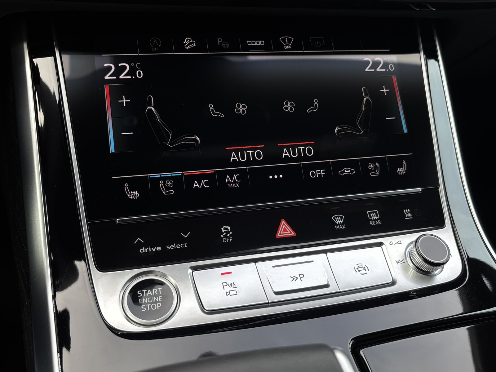 Audi Q7 - zdjęcie 19