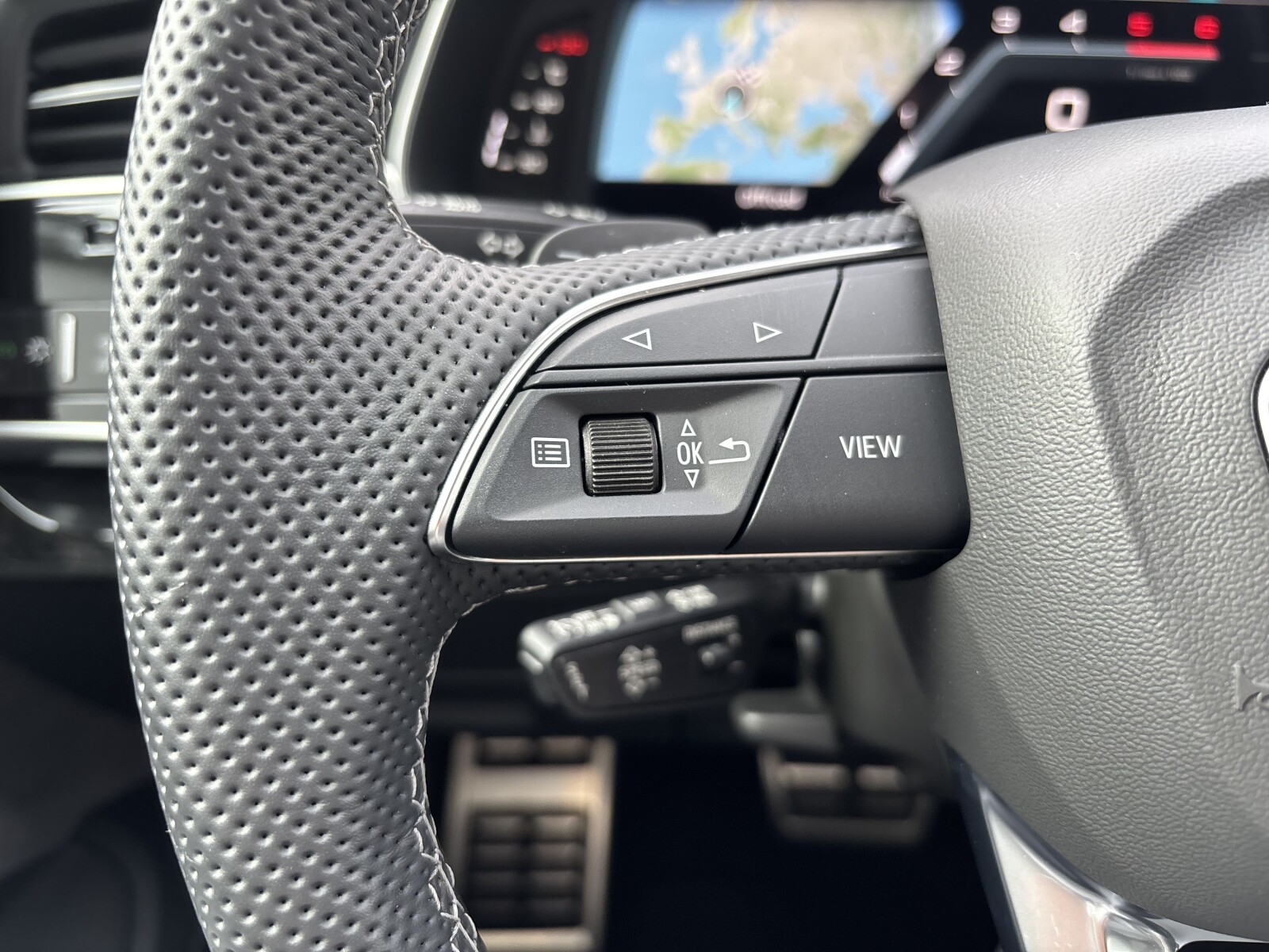 Audi Q7 - zdjęcie 11