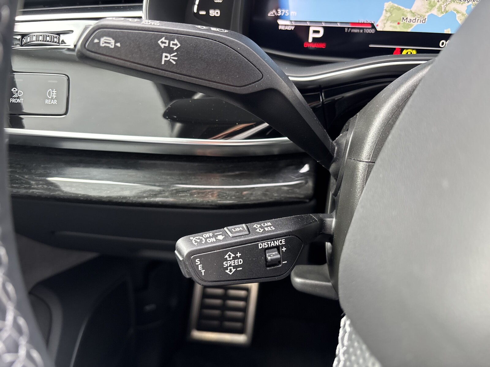 Audi Q7 - zdjęcie 12