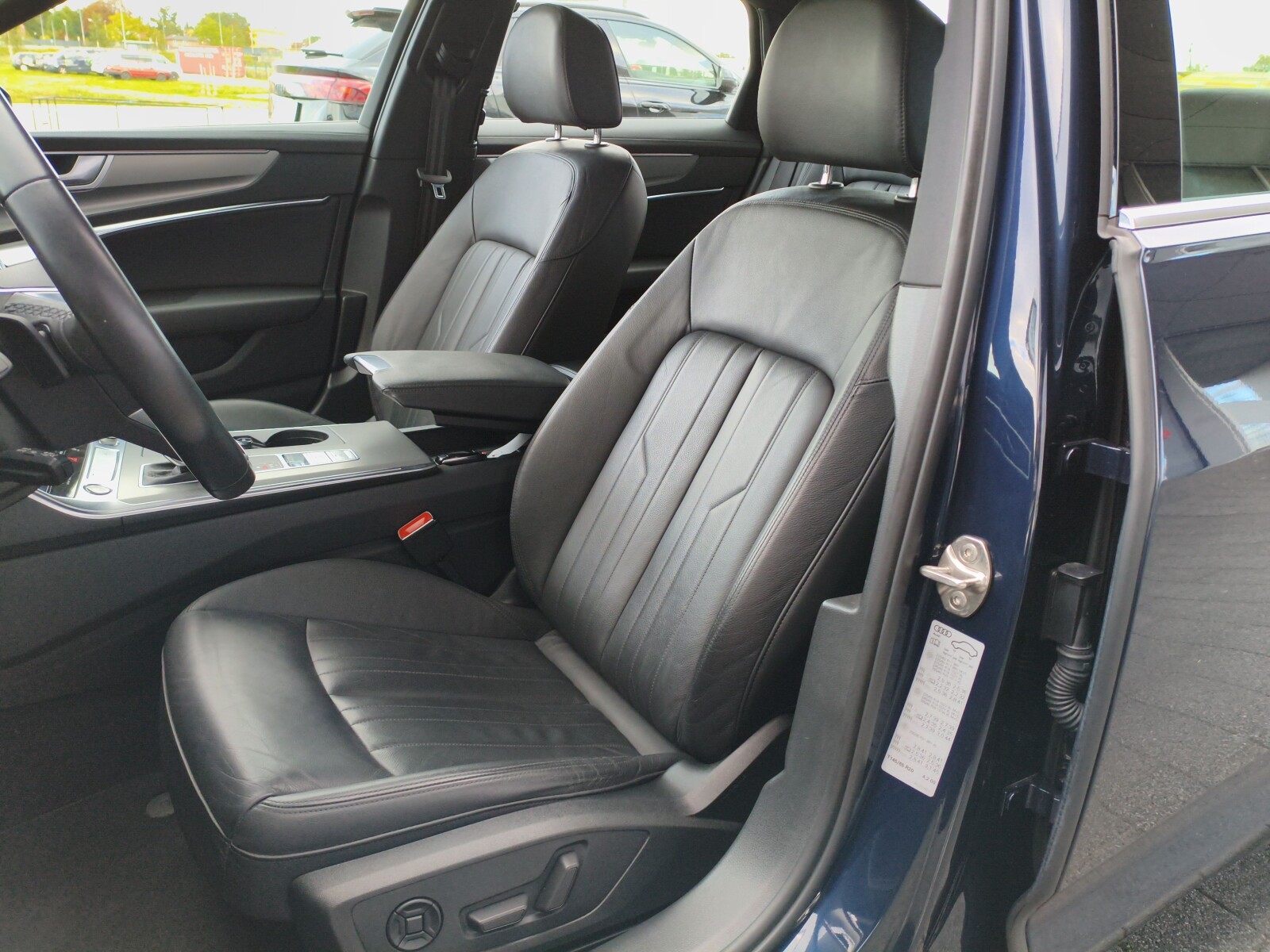 Audi A6 Limousine - zdjęcie 11