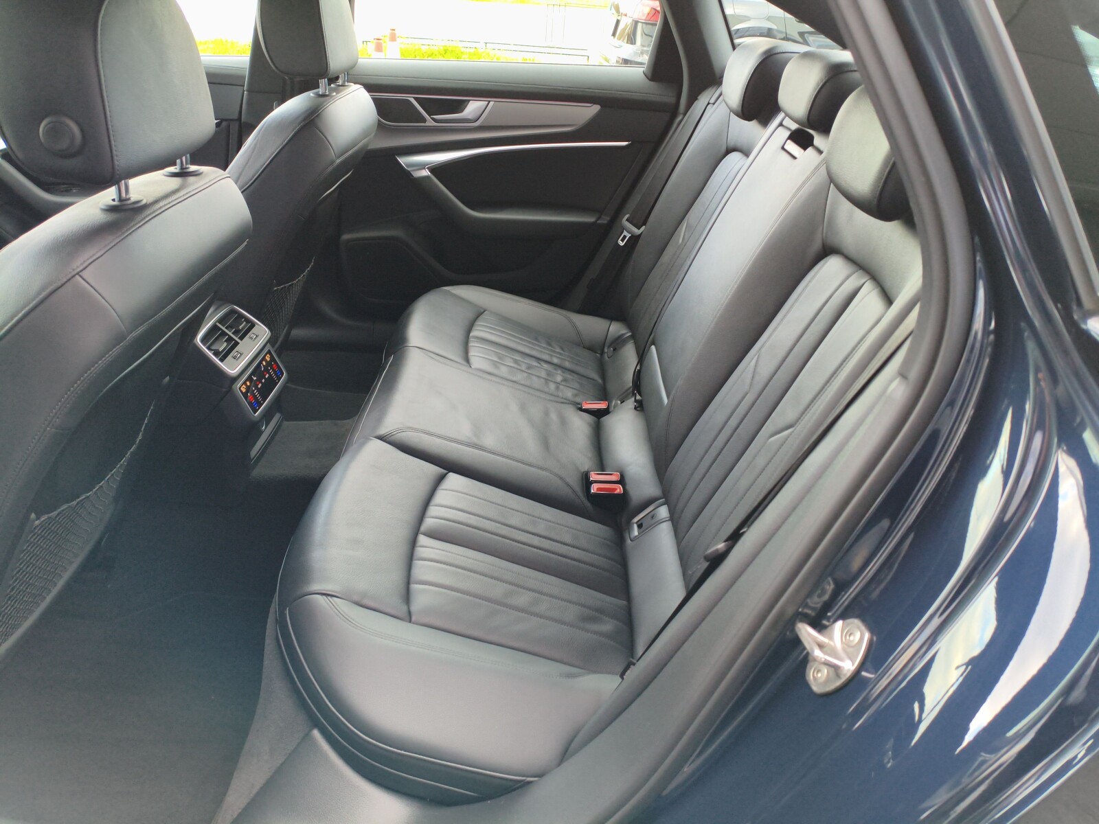 Audi A6 Limousine - zdjęcie 12