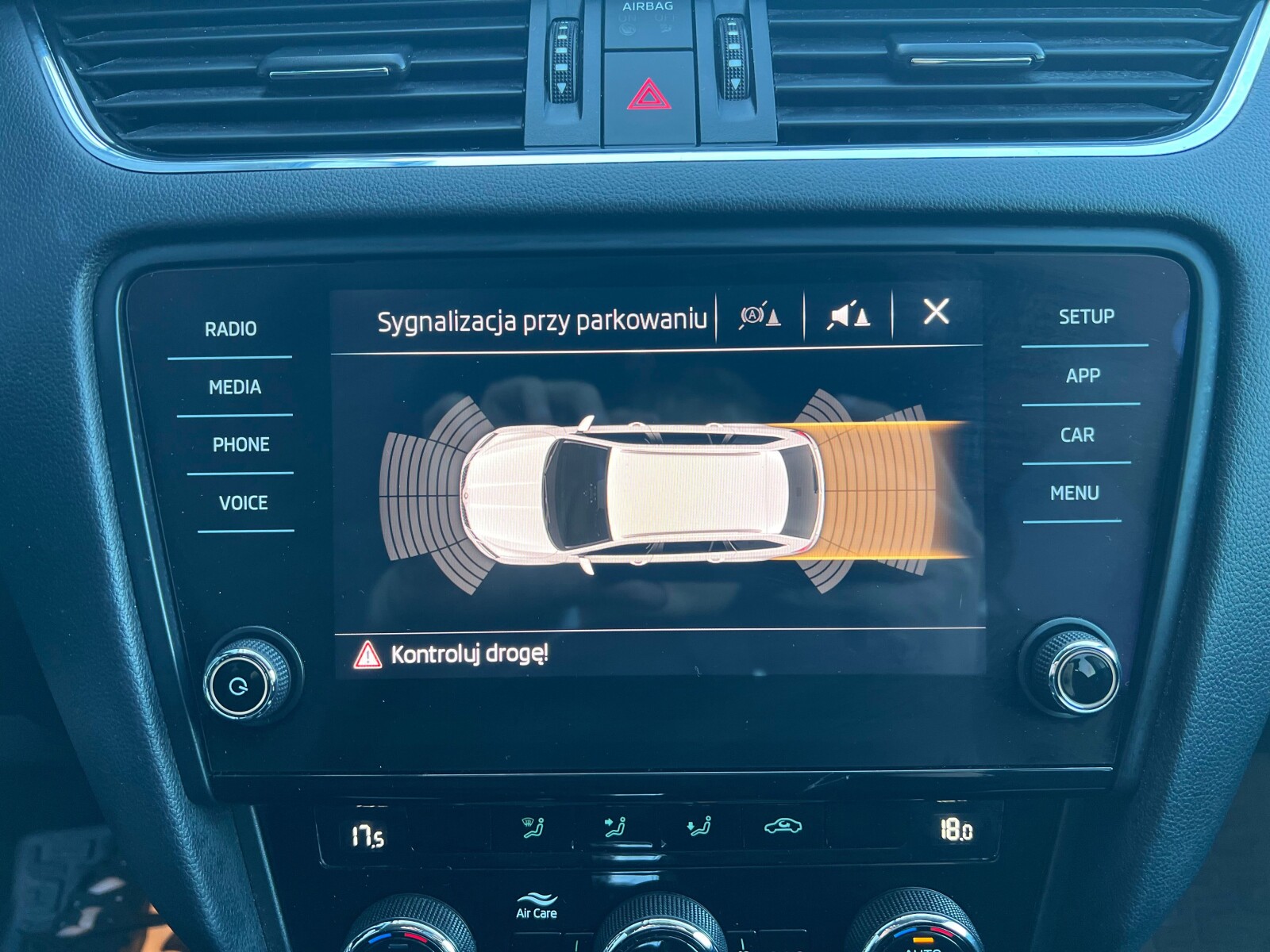 Škoda Octavia Combi - zdjęcie 19