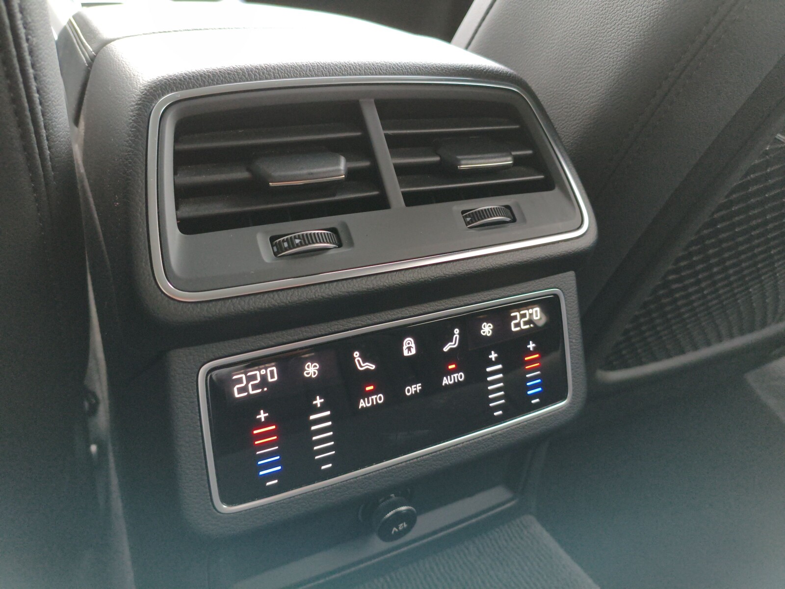 Audi A6 Avant - zdjęcie 12
