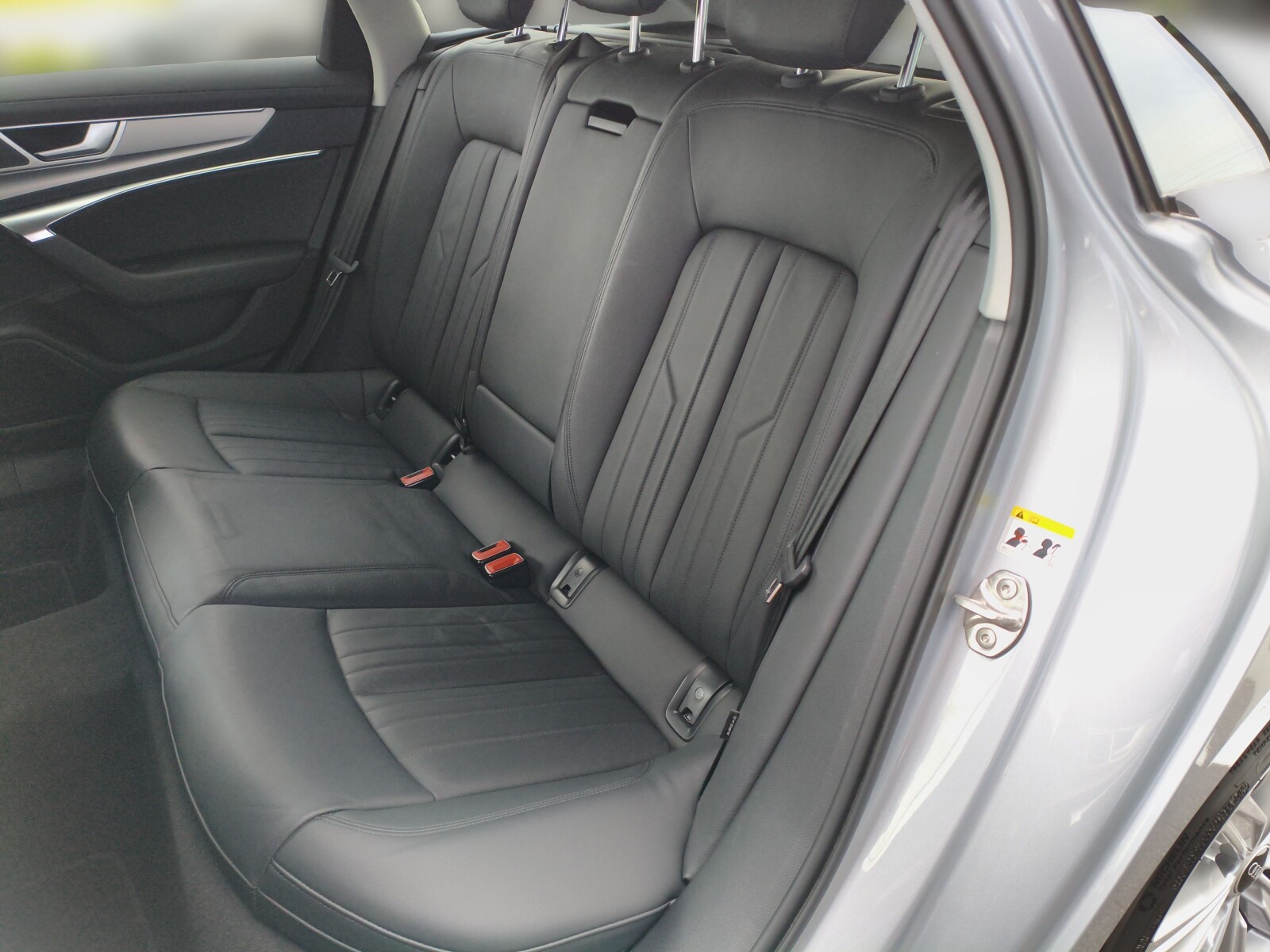 Audi A6 Avant - zdjęcie 13