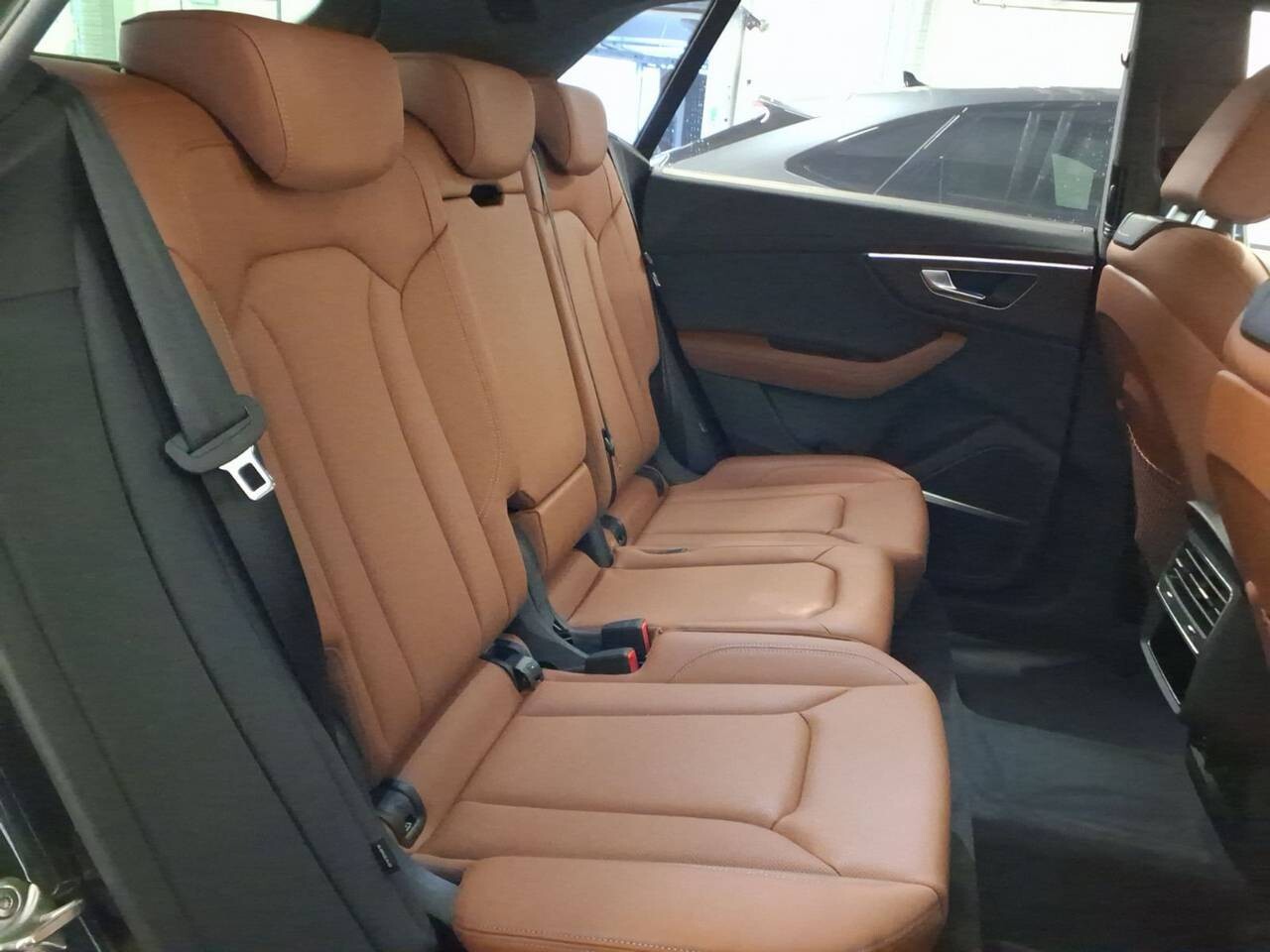 Audi Q8 - zdjęcie 9