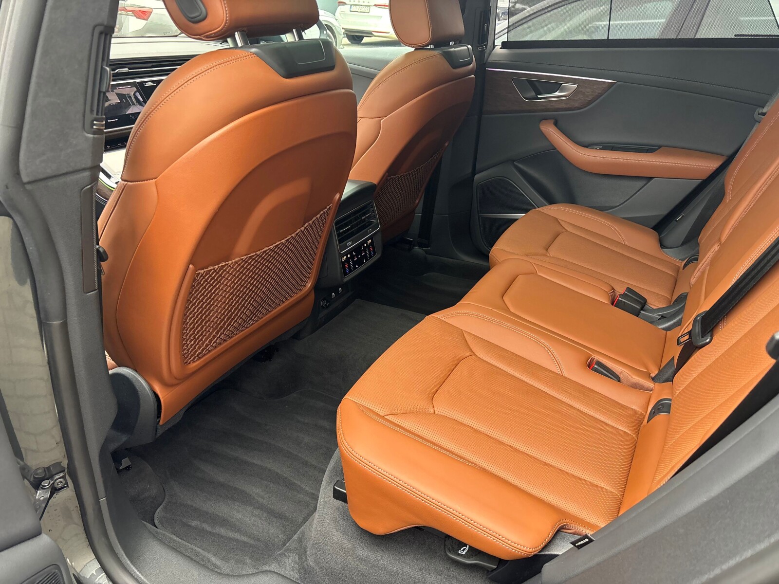 Audi Q8 - zdjęcie 36