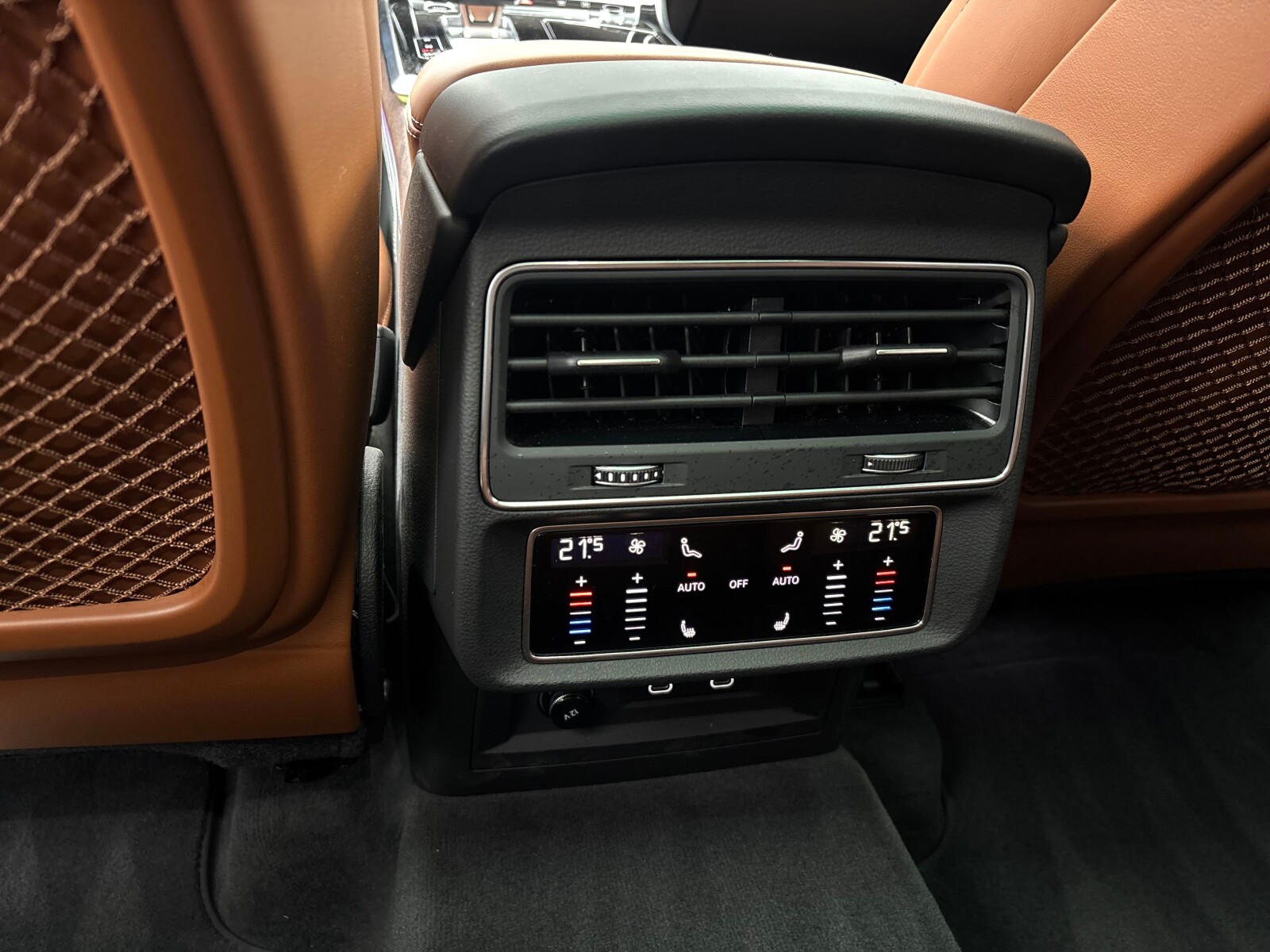 Audi Q8 - zdjęcie 38