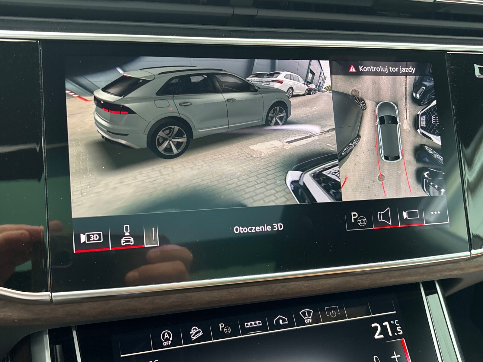 Audi Q8 - zdjęcie 22