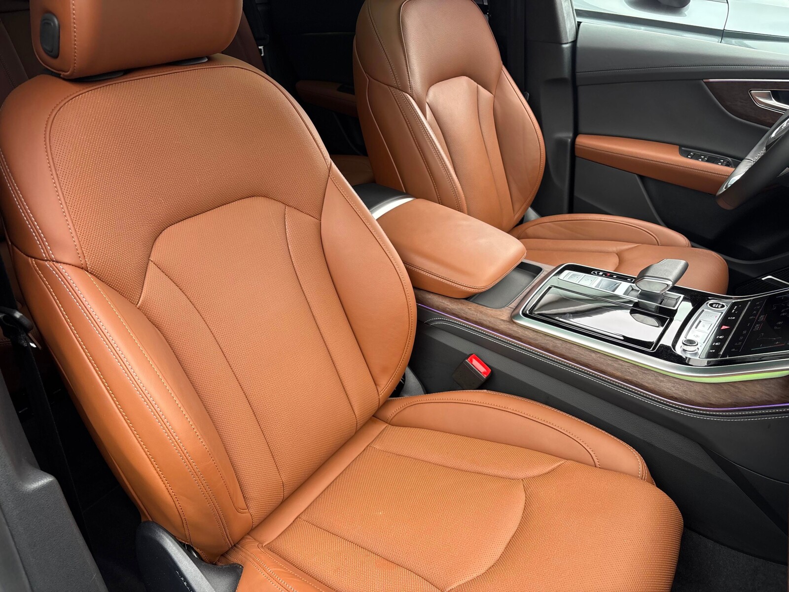 Audi Q8 - zdjęcie 40