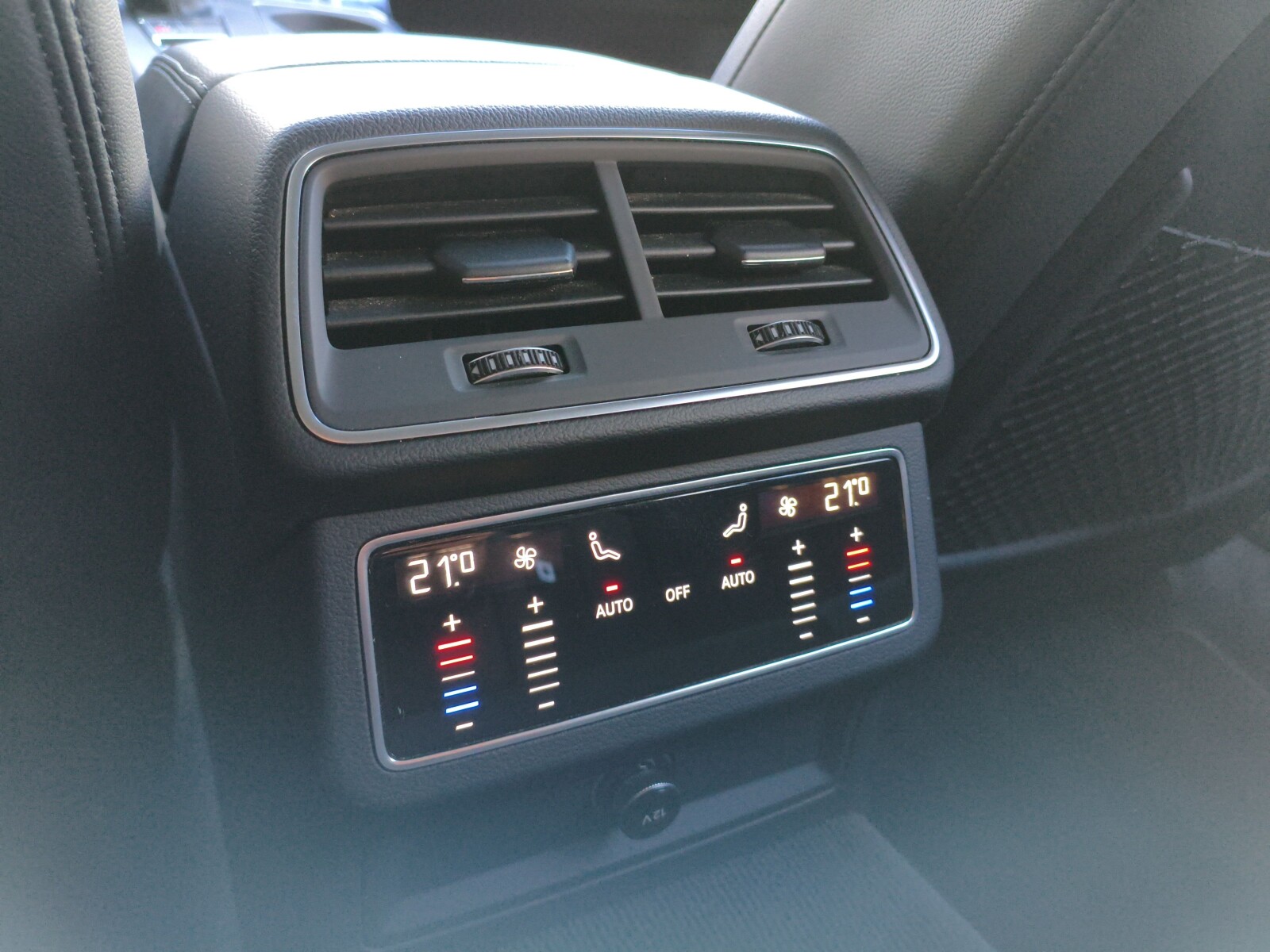 Audi A6 Avant - zdjęcie 16