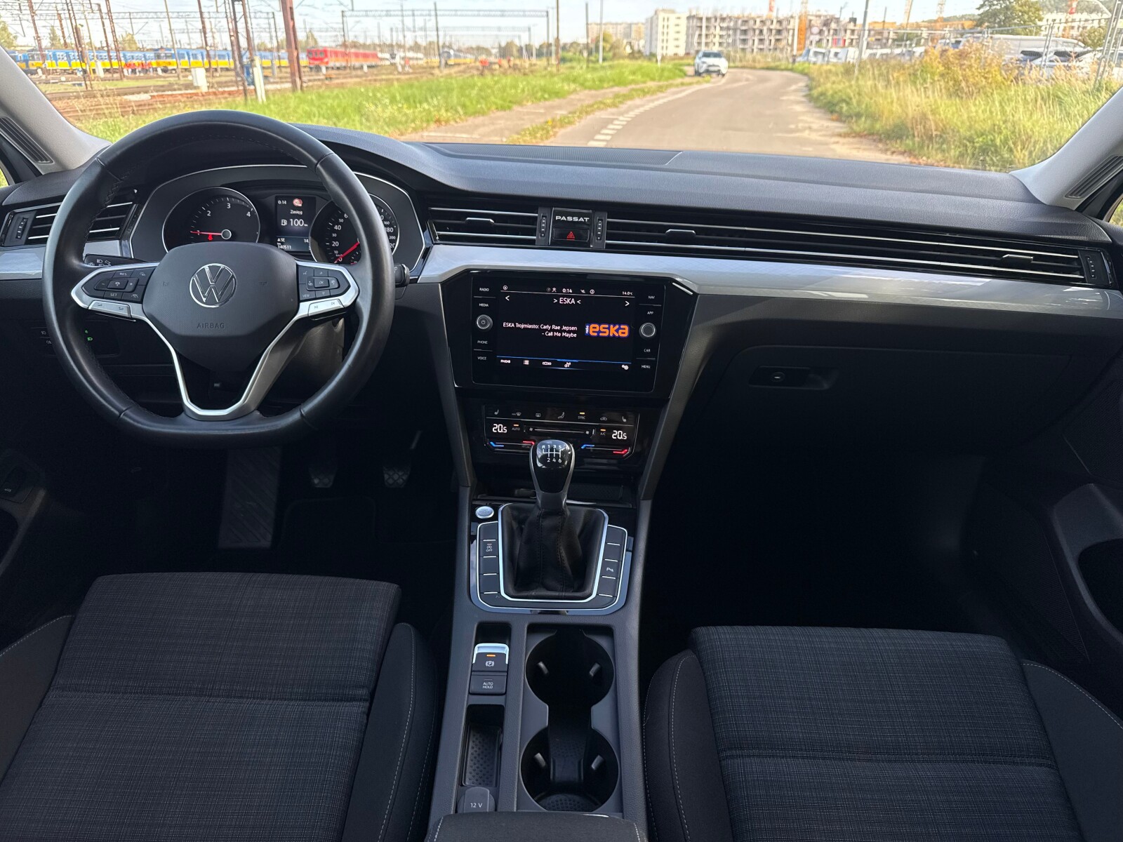 Volkswagen Passat - zdjęcie 10