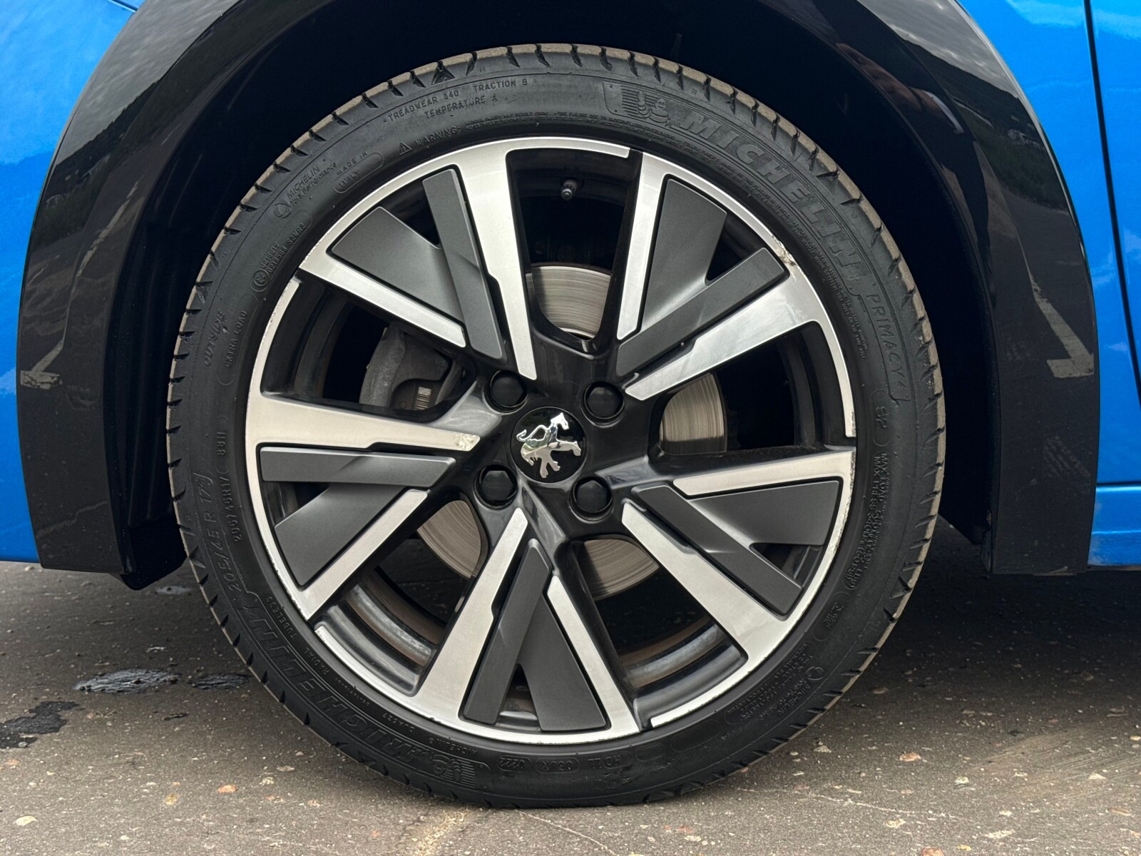 Peugeot 208 - zdjęcie 34