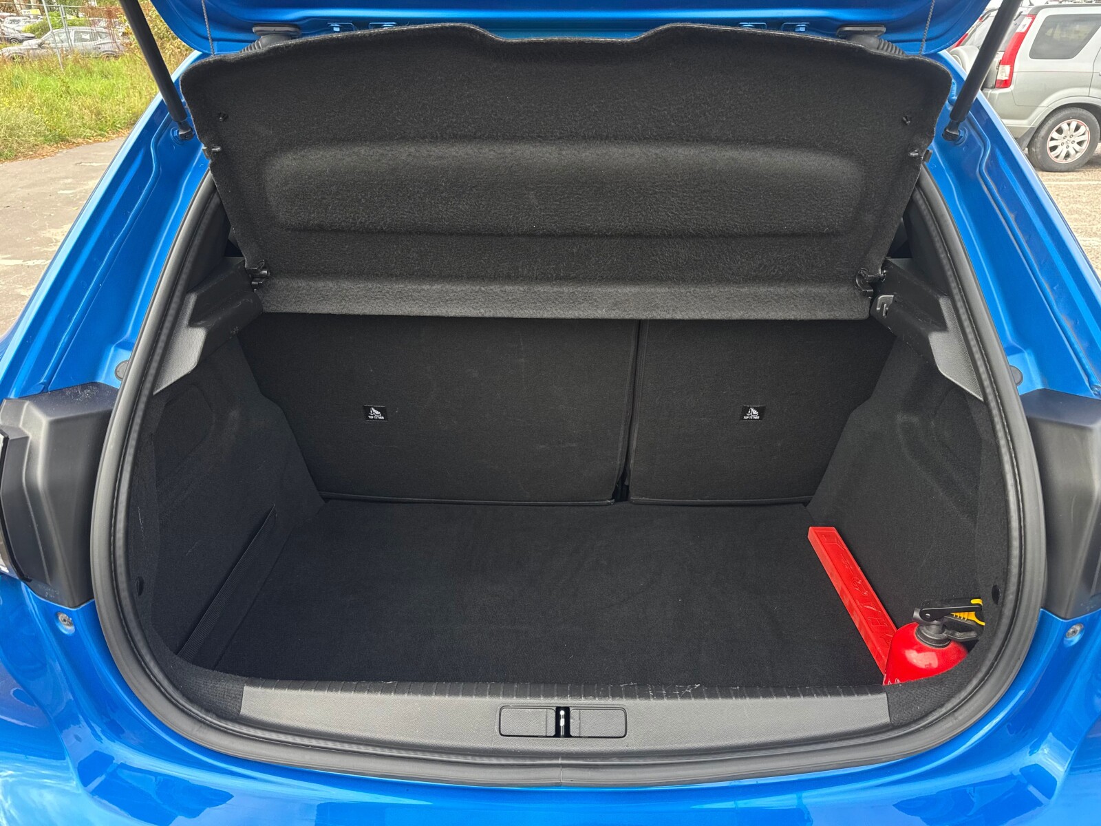 Peugeot 208 - zdjęcie 36