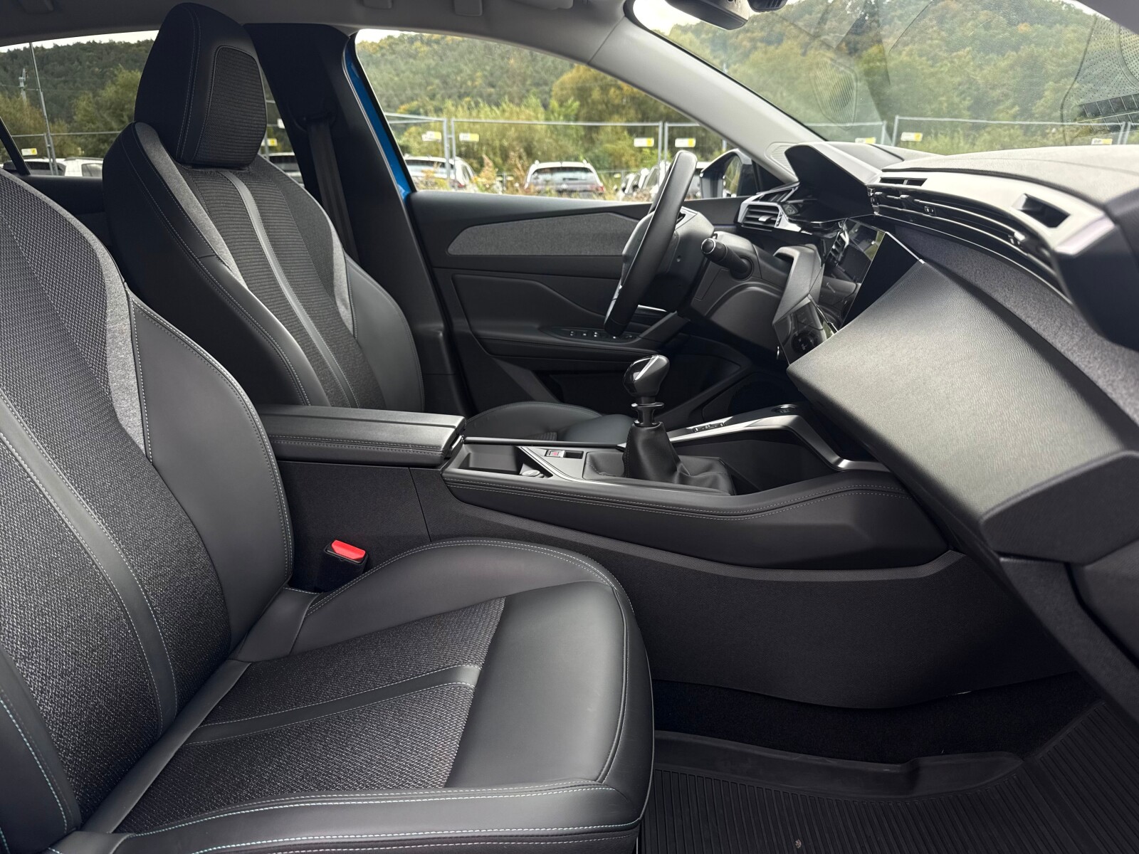 Peugeot 308 - zdjęcie 13