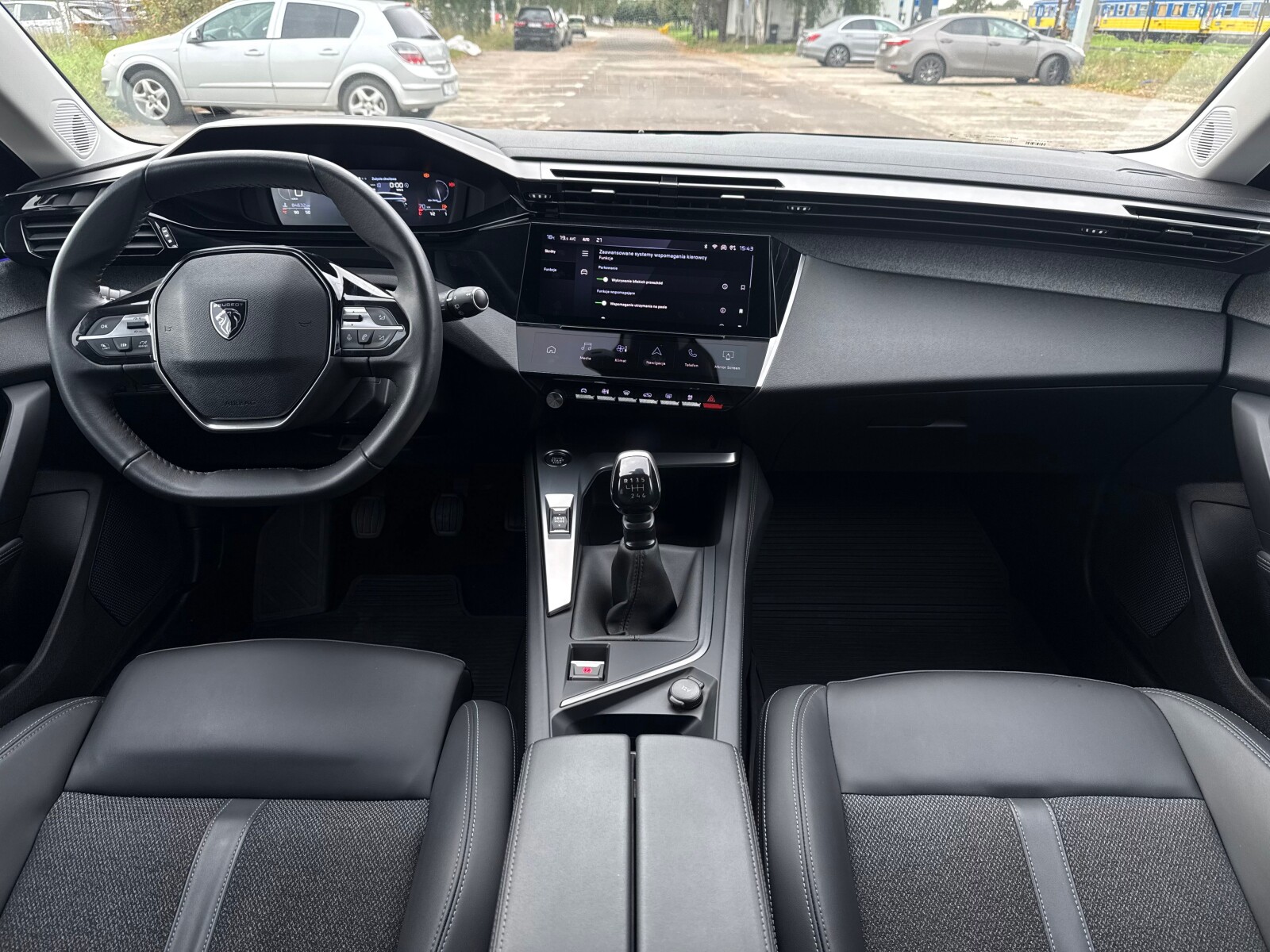 Peugeot 308 - zdjęcie 9