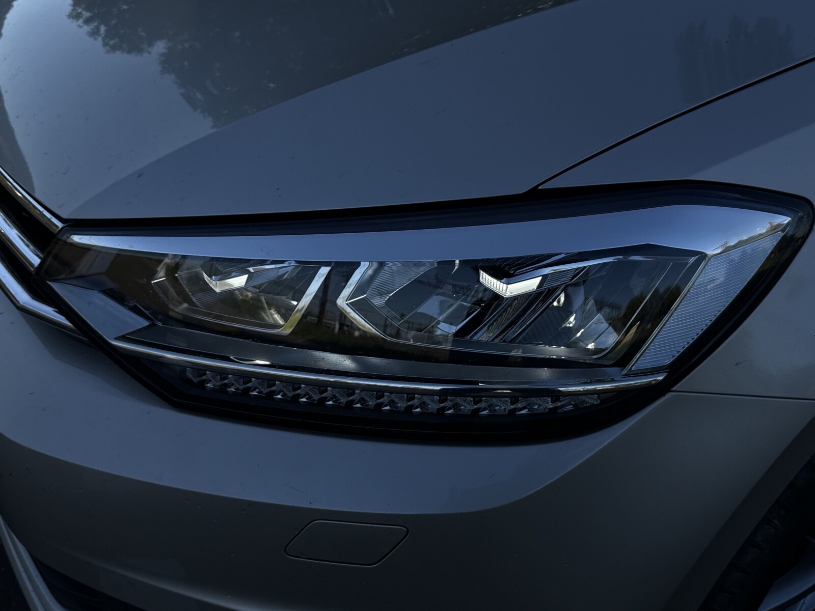 Volkswagen Touran - zdjęcie 37