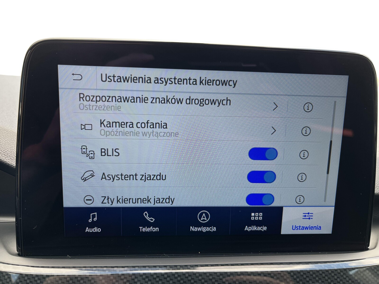 Ford Kuga - zdjęcie 32