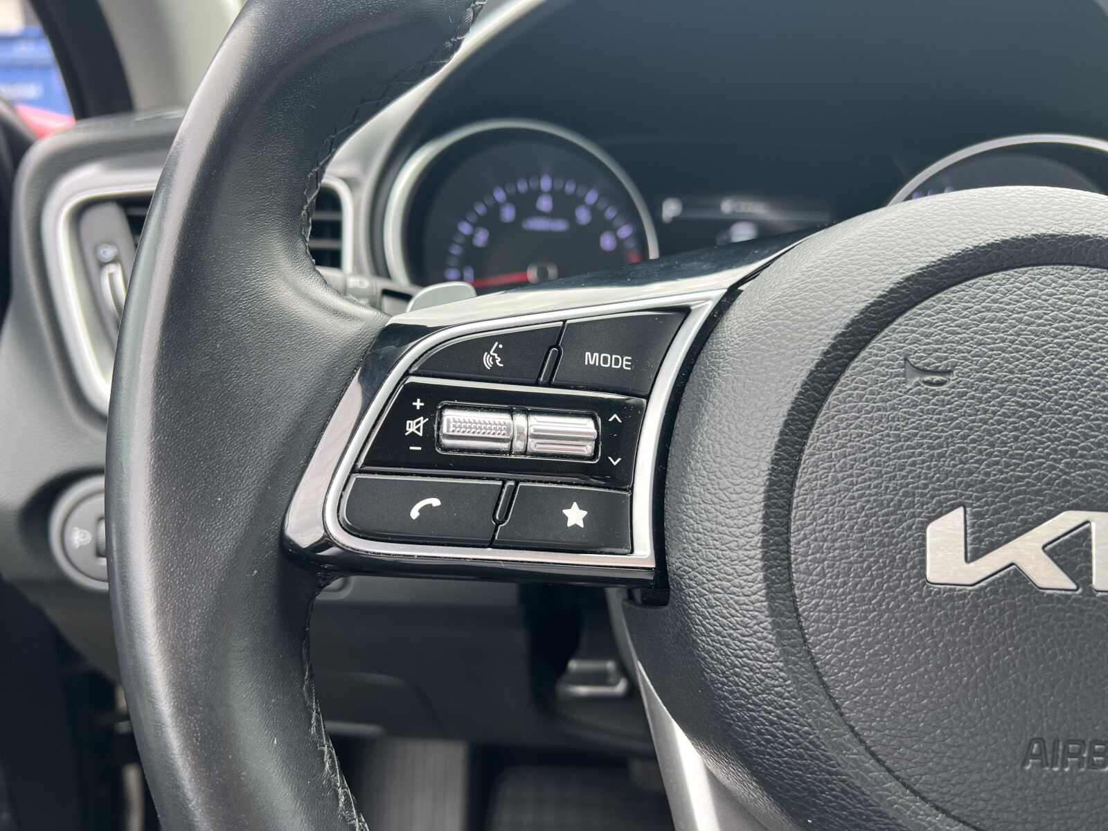 Kia XCeed - zdjęcie 15