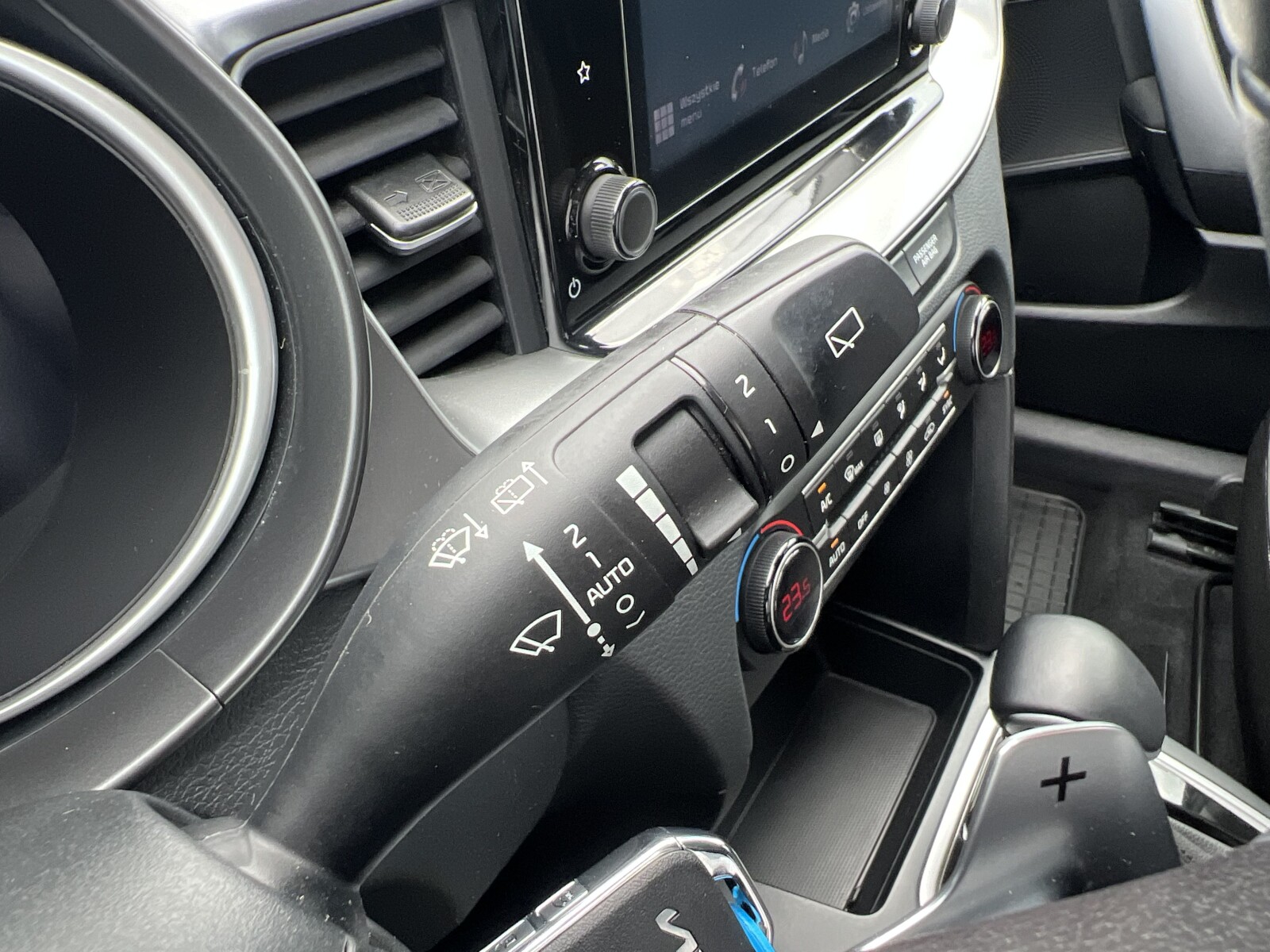 Kia XCeed - zdjęcie 13