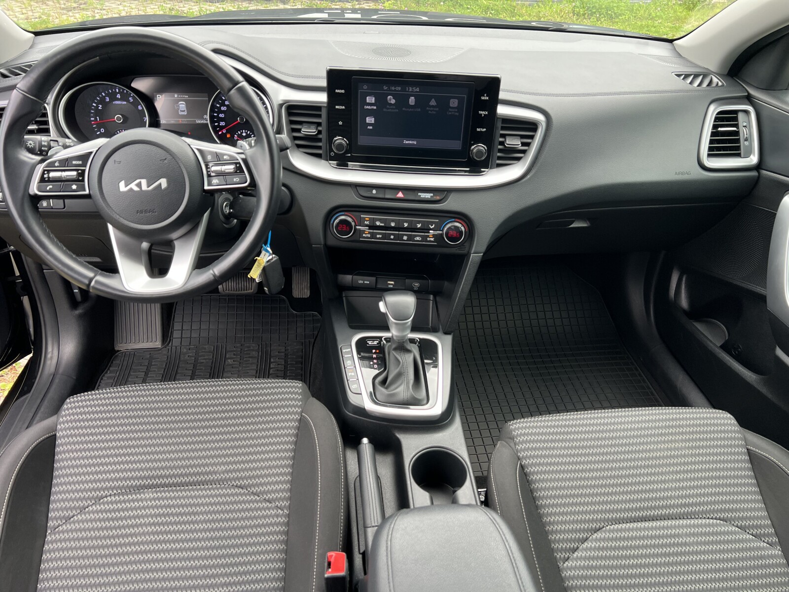 Kia XCeed - zdjęcie 9