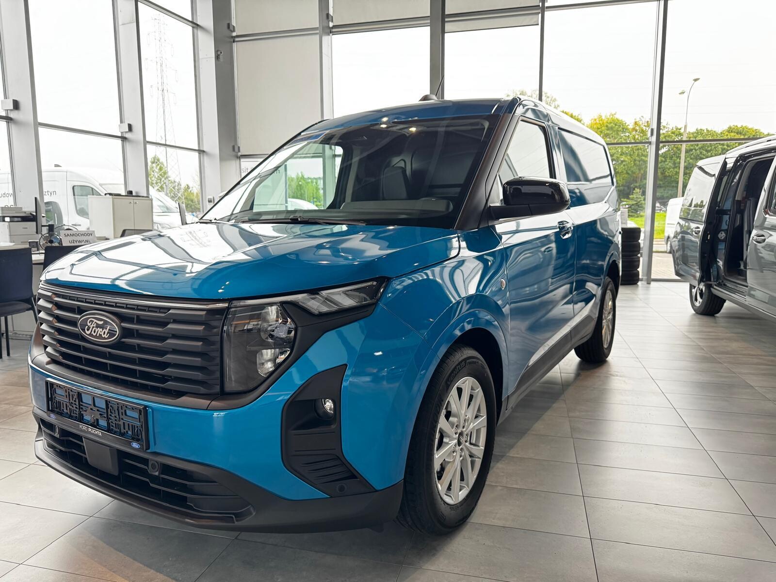 Van Limited 1.0 EcoBoost 125KM A7 FWD