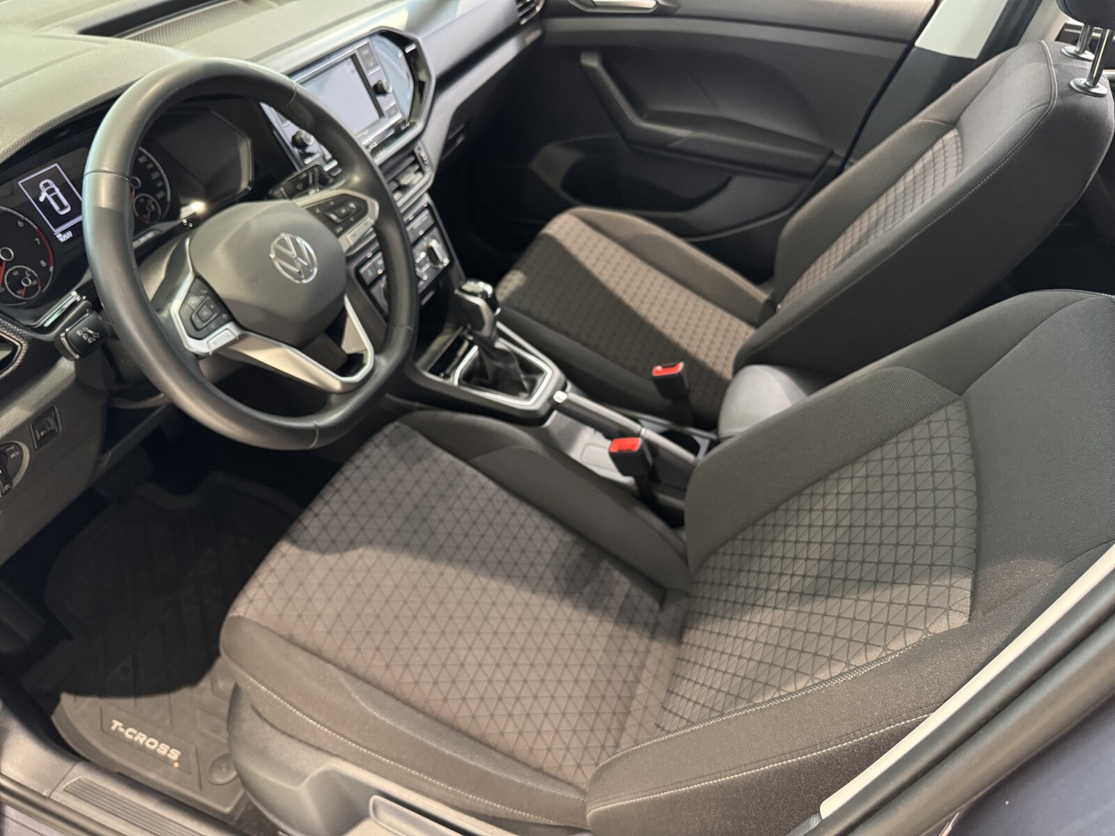 Volkswagen T-Cross - zdjęcie 10
