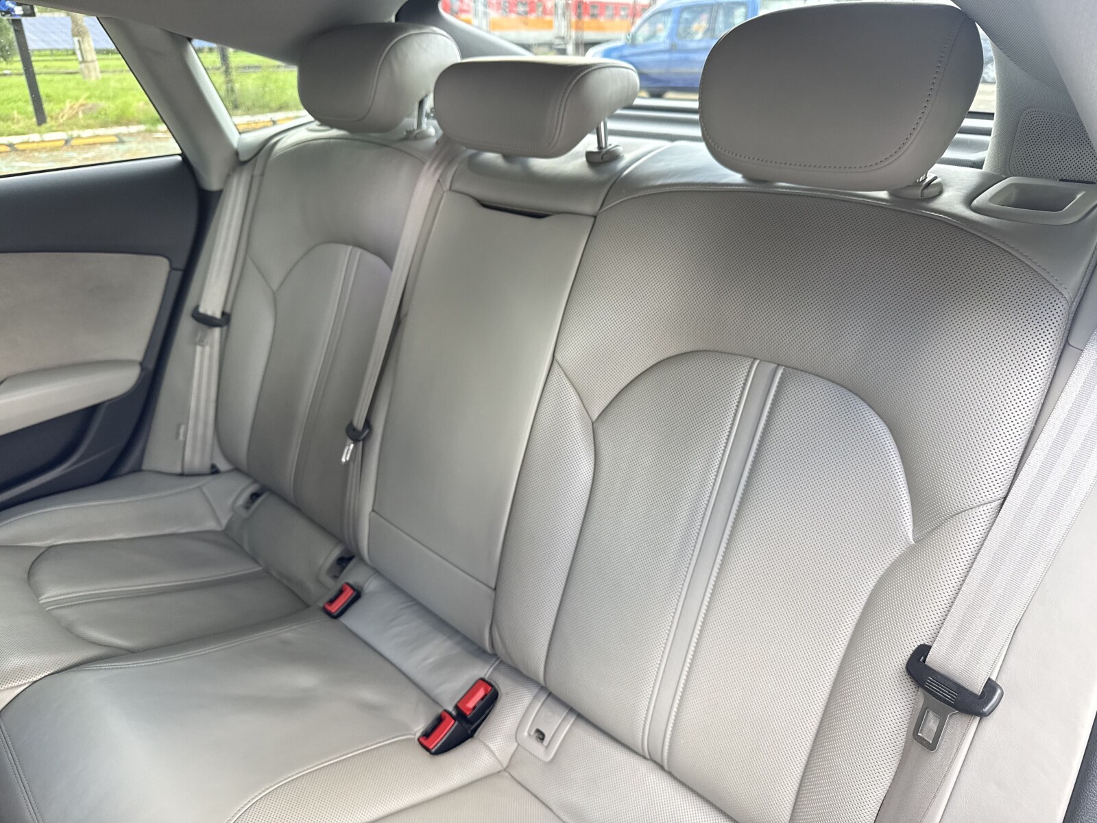 Audi A7 Sportback - zdjęcie 32