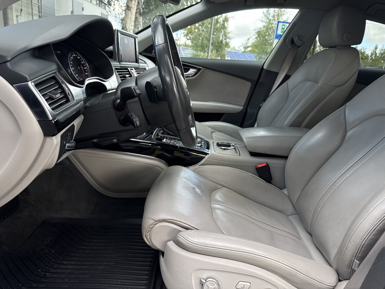 Audi A7 Sportback - zdjęcie 10