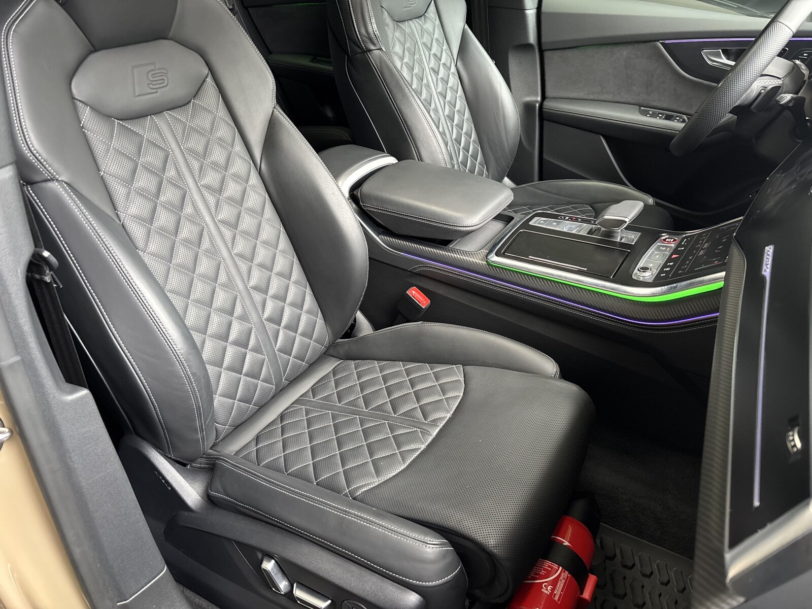 Audi SQ8 - zdjęcie 40