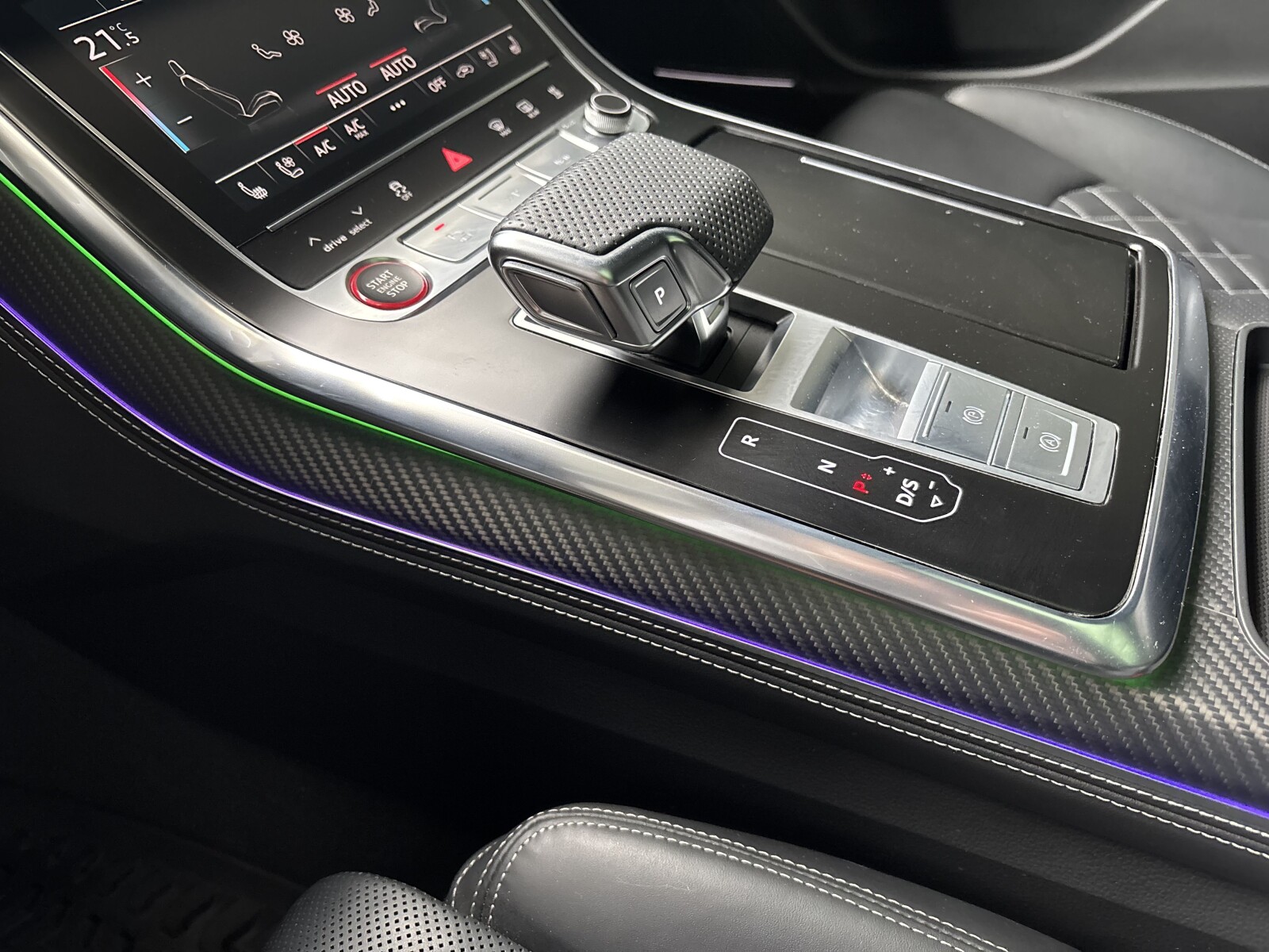 Audi SQ8 - zdjęcie 19