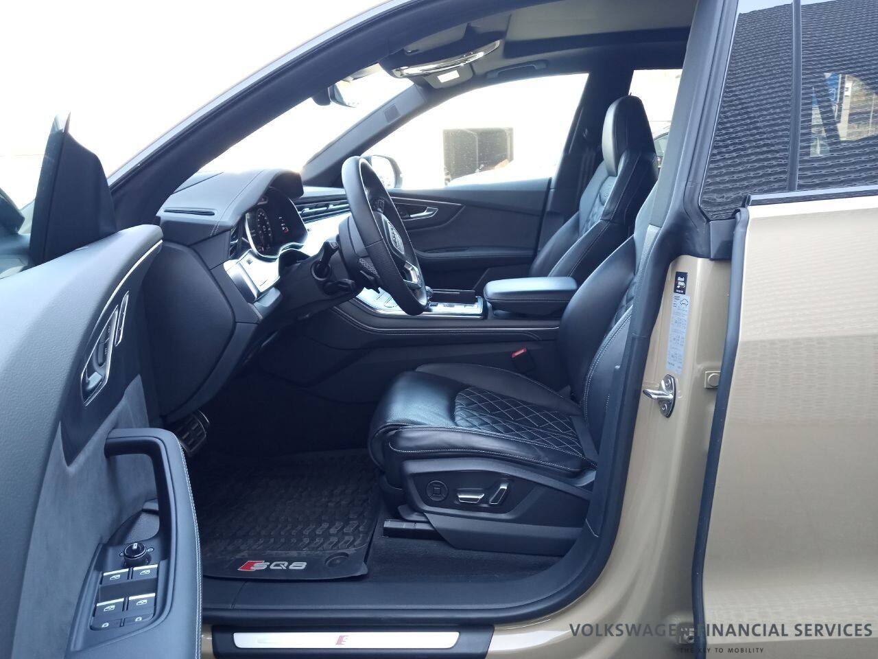 Audi SQ8 - zdjęcie 7