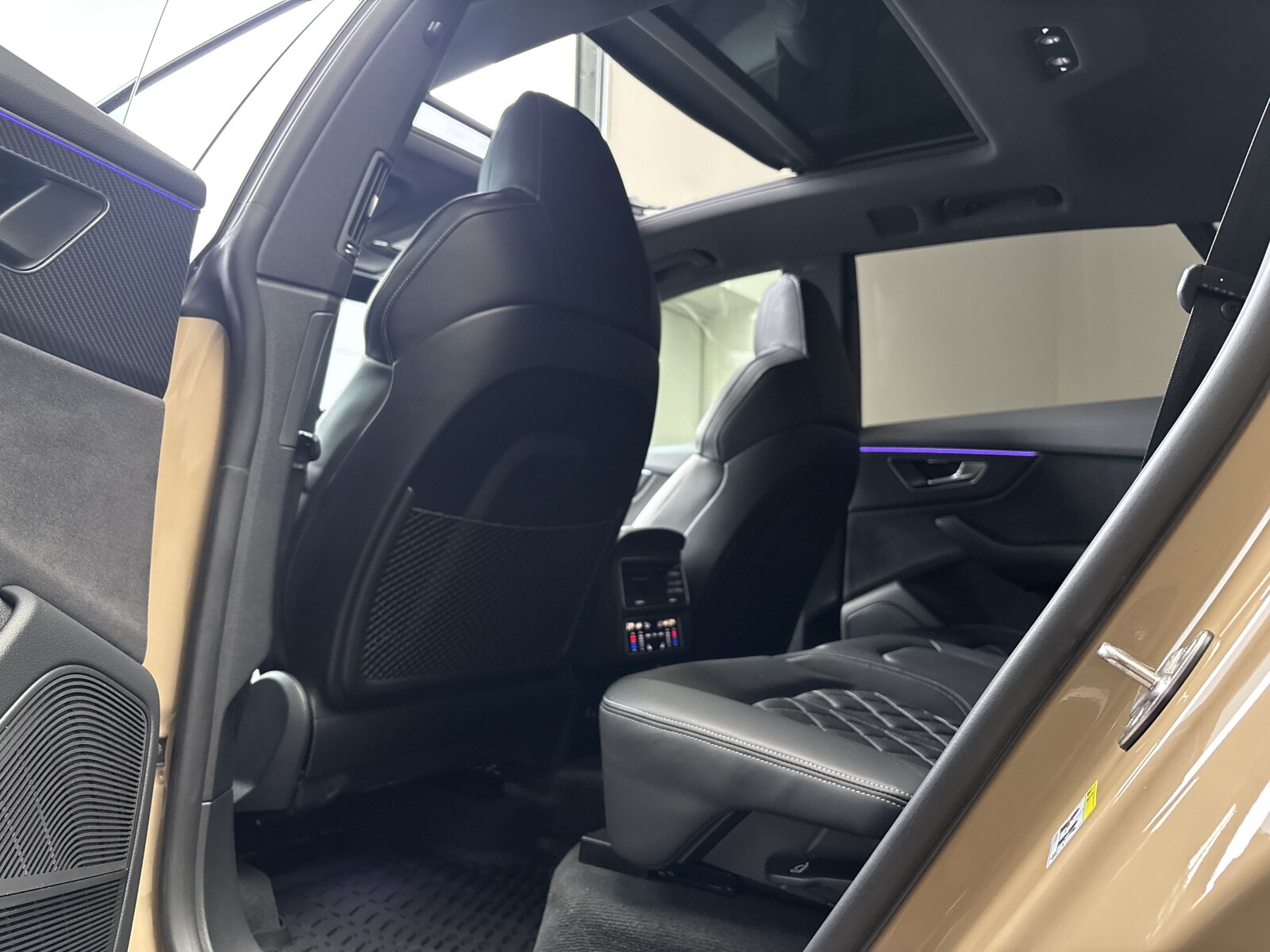 Audi SQ8 - zdjęcie 34