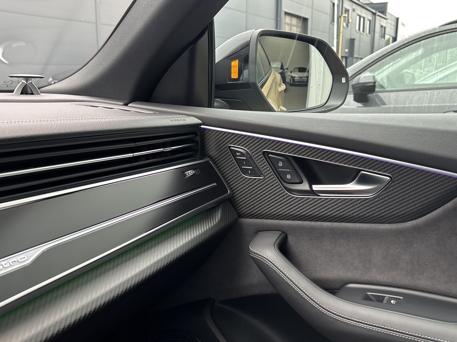 Audi SQ8 - zdjęcie 31