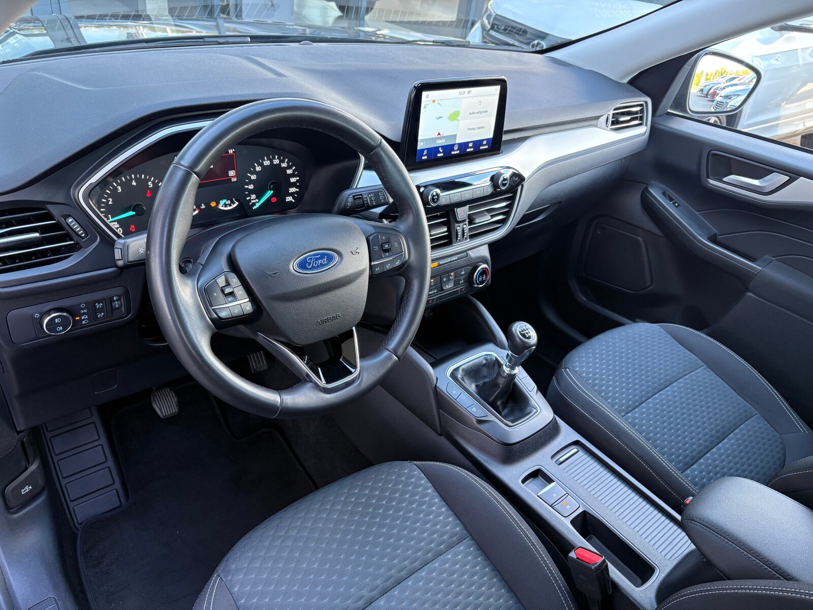 Ford Kuga - zdjęcie 11