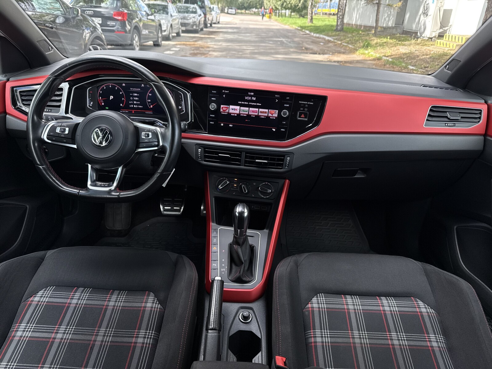 Volkswagen Polo - zdjęcie 9