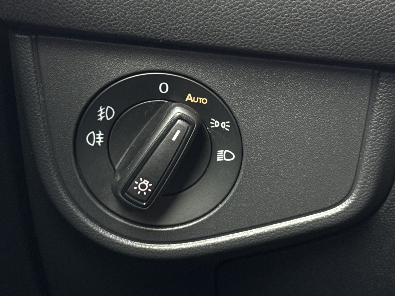 Volkswagen Polo - zdjęcie 22