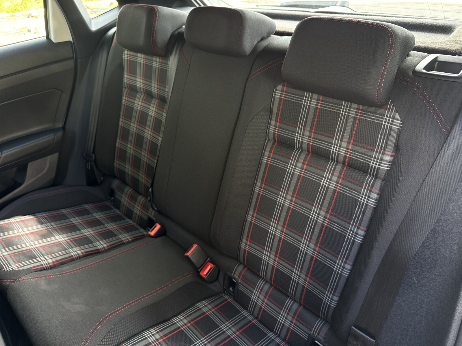 Volkswagen Polo - zdjęcie 30