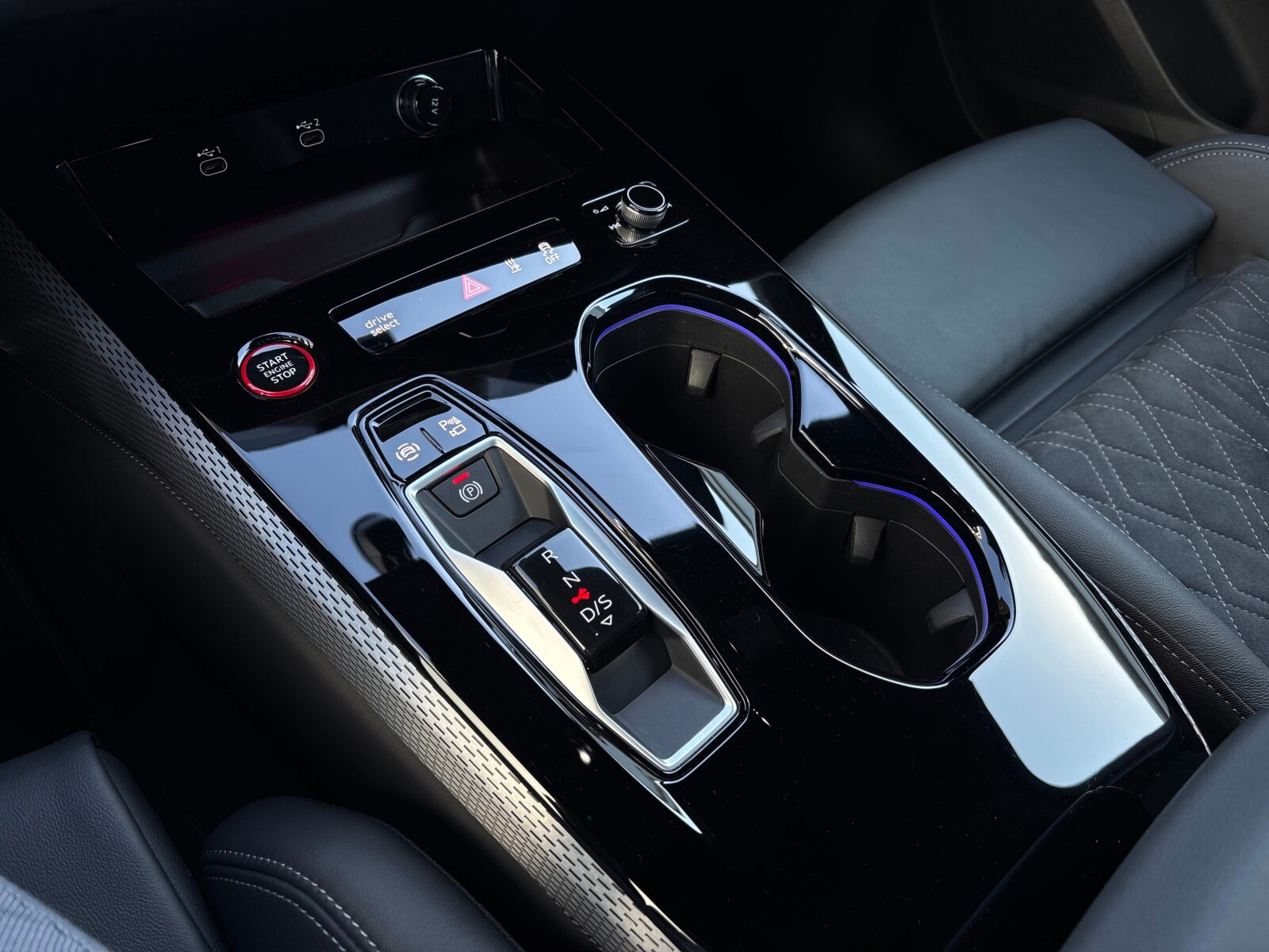 Audi S5 Limousine - zdjęcie 19