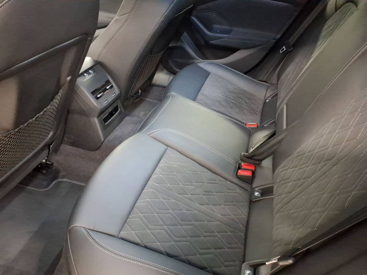 Audi S5 Limousine - zdjęcie 8