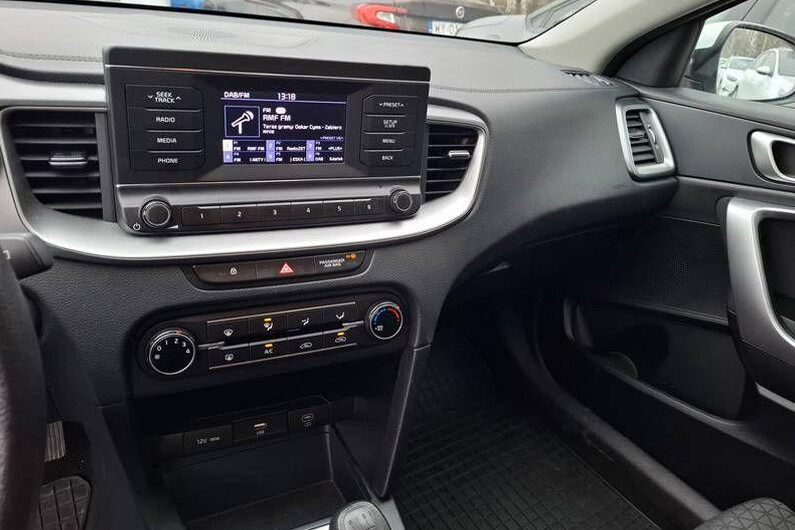 Kia Ceed - zdjęcie 7
