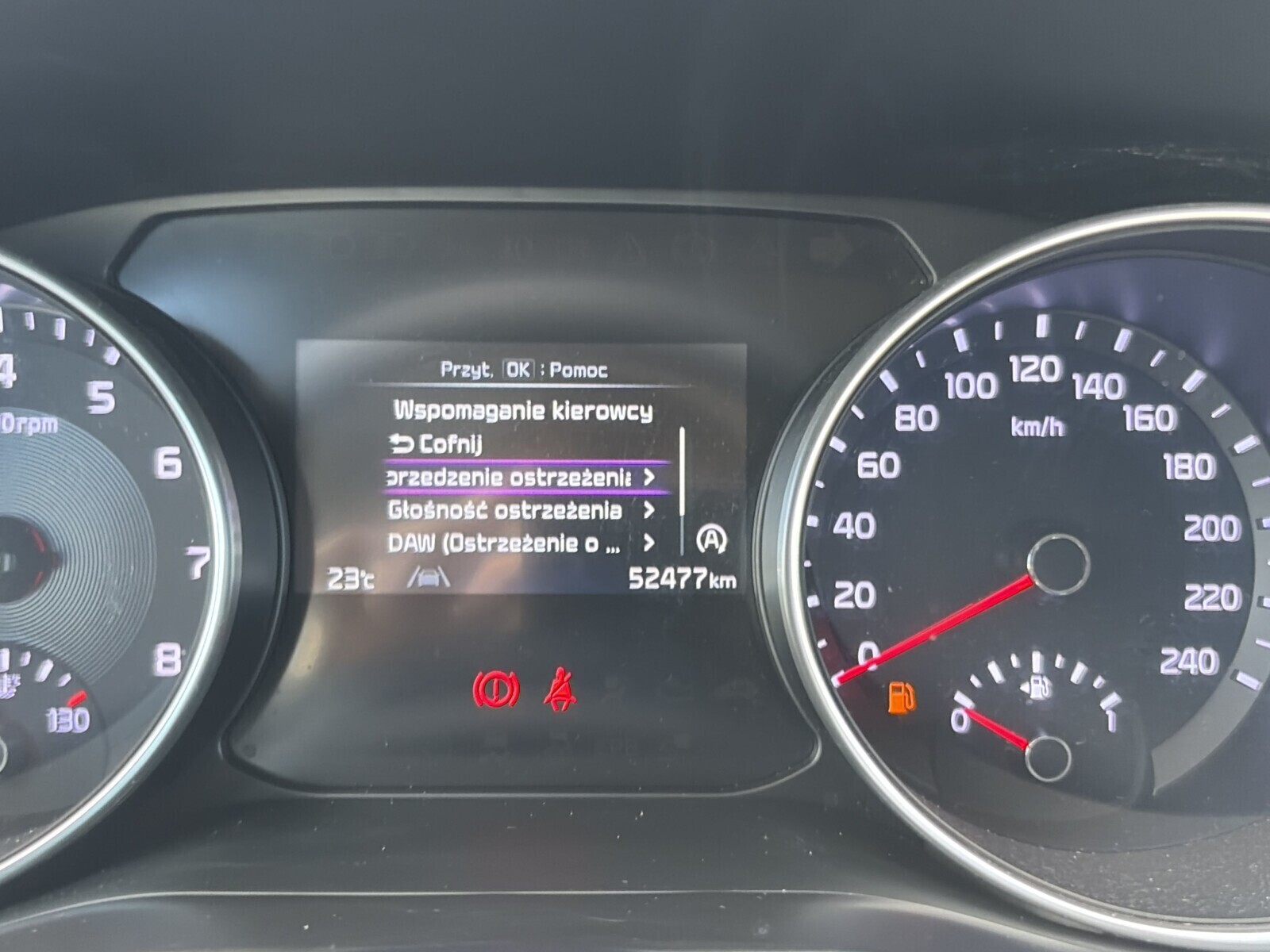 Kia Ceed - zdjęcie 27
