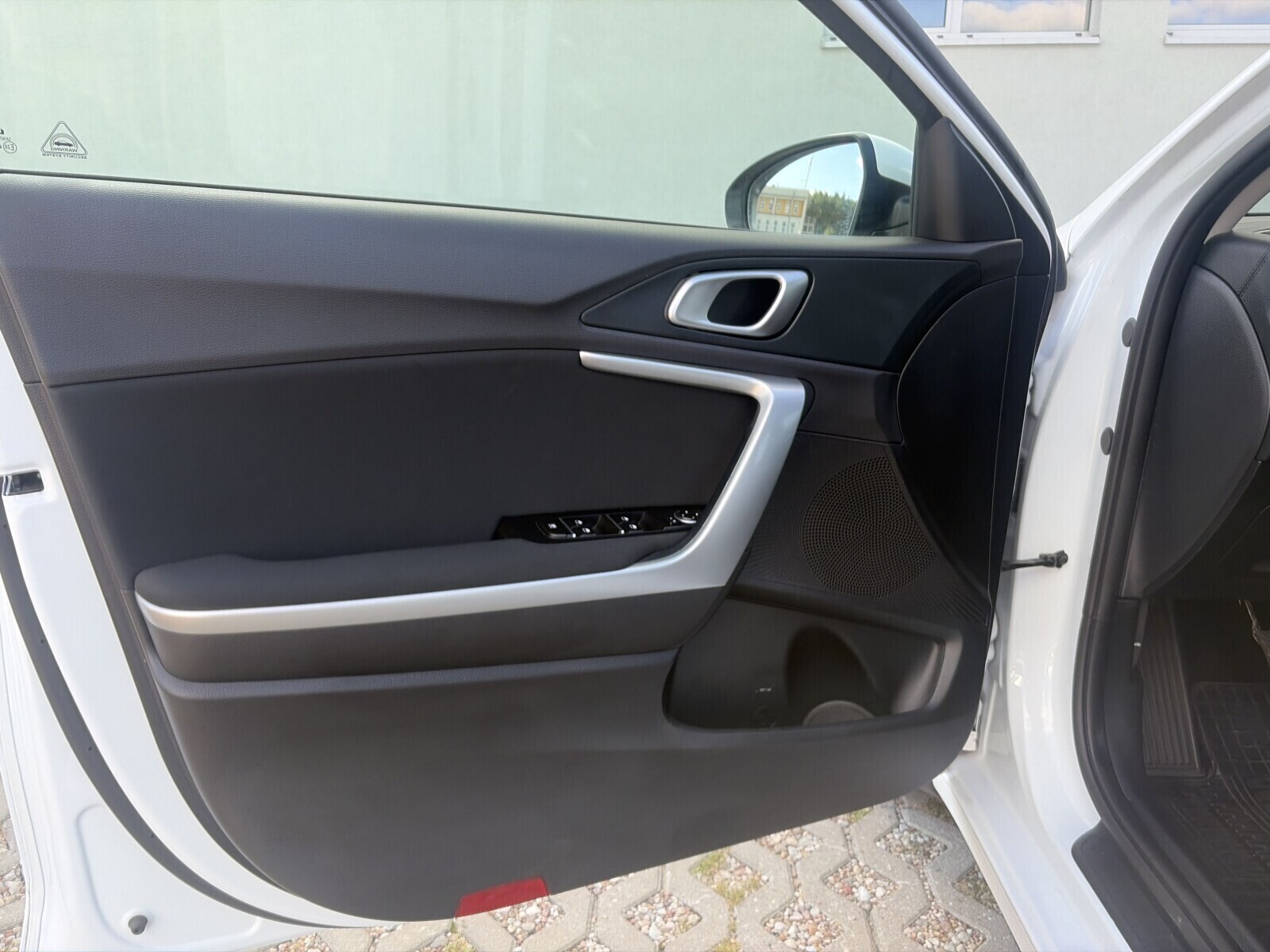 Kia Ceed - zdjęcie 10