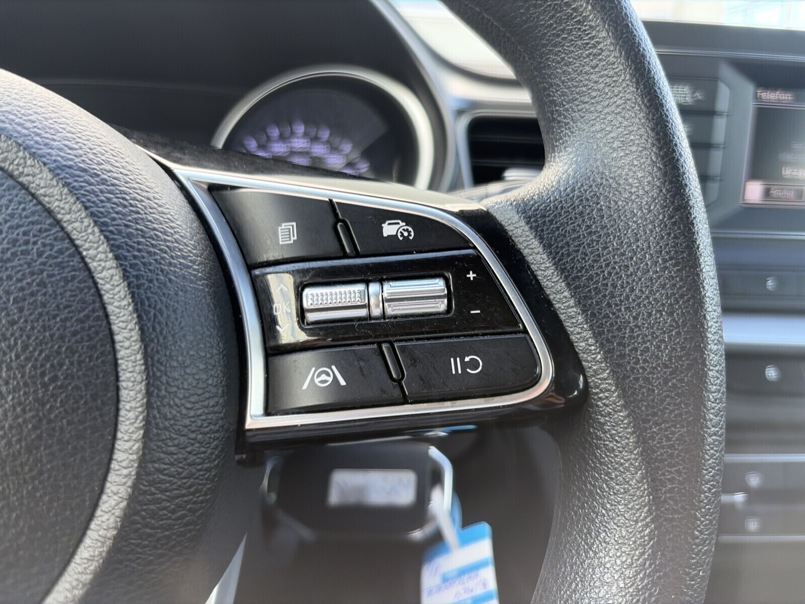 Kia Ceed - zdjęcie 23