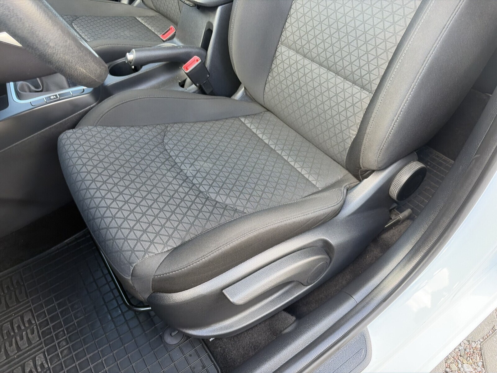 Kia Ceed - zdjęcie 12