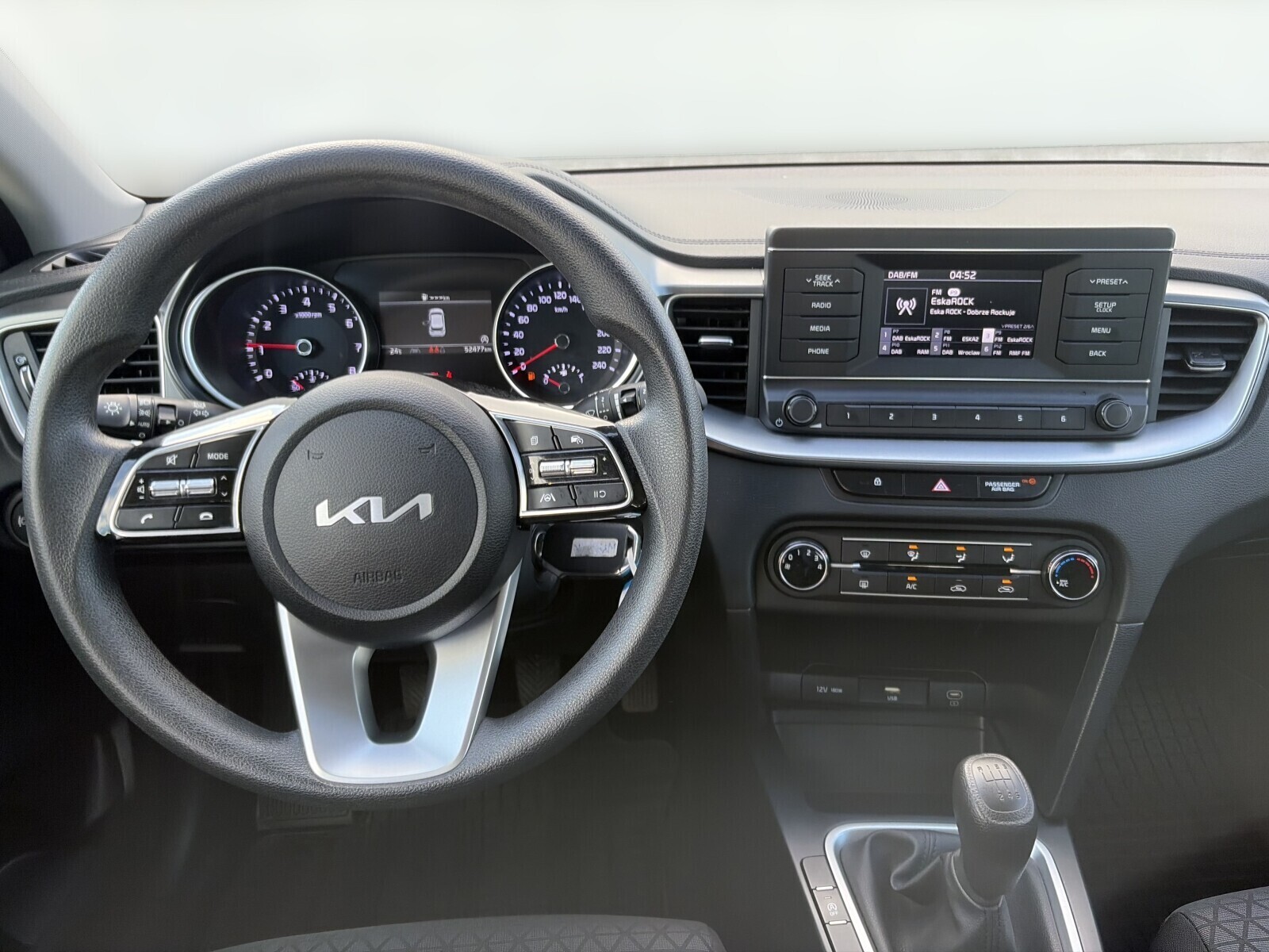Kia Ceed - zdjęcie 13