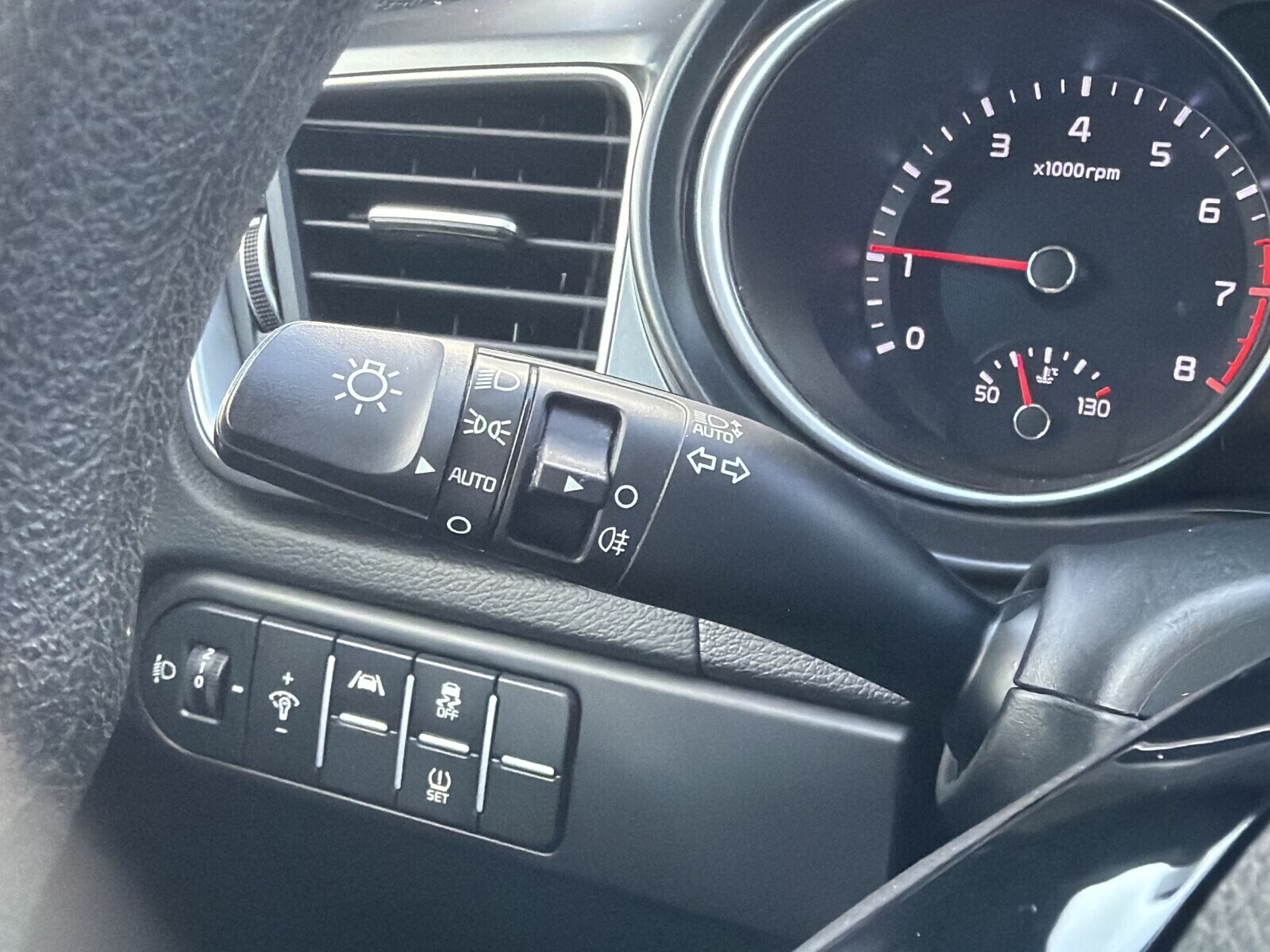 Kia Ceed - zdjęcie 26
